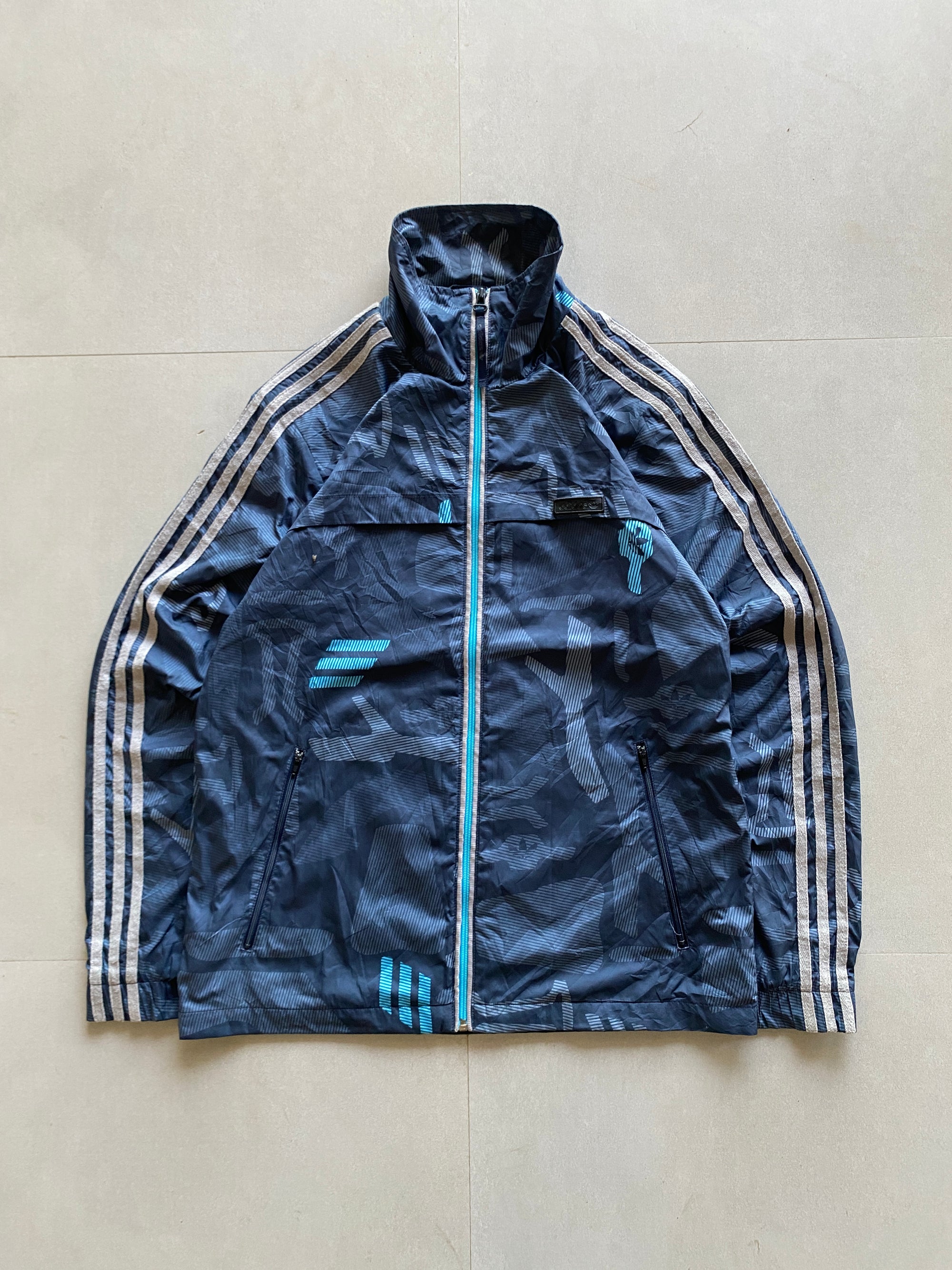 ADIDAS PRINTED STRIPED JACKET - M