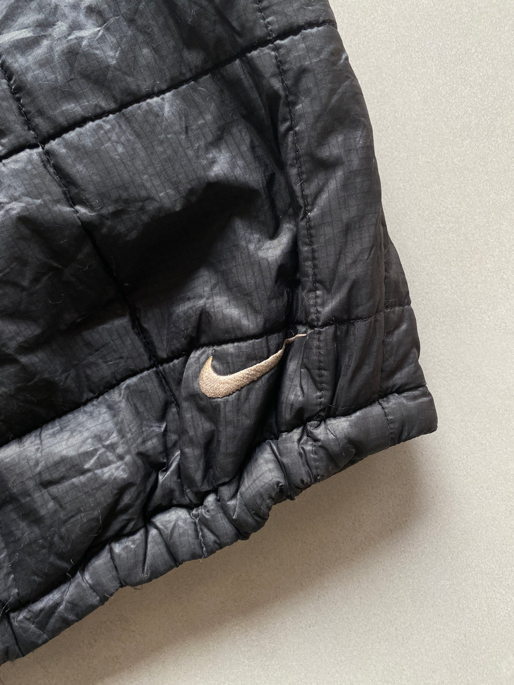 NIKE ACG QUILTED VEST -L