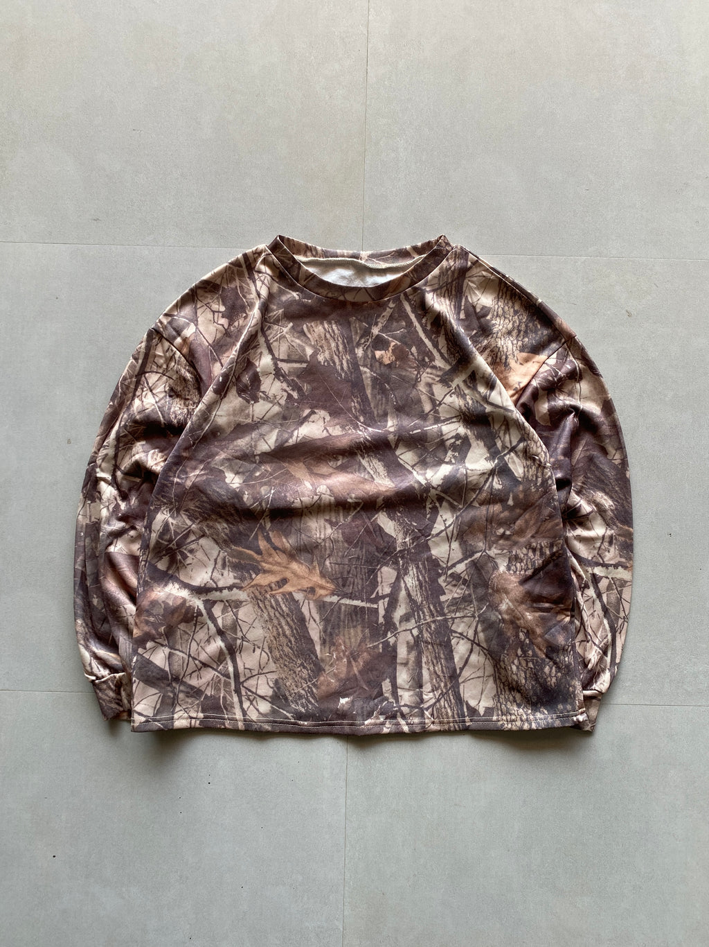 VINTAGE REALTREE CAMO SWEAT SHIRT - M
