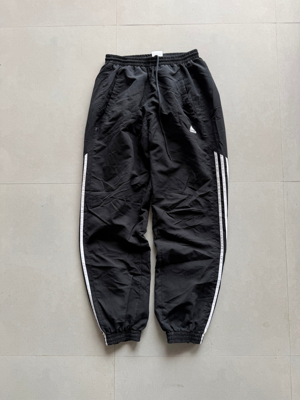 ADIDAS STRIPED TRACK PANT5 - M
