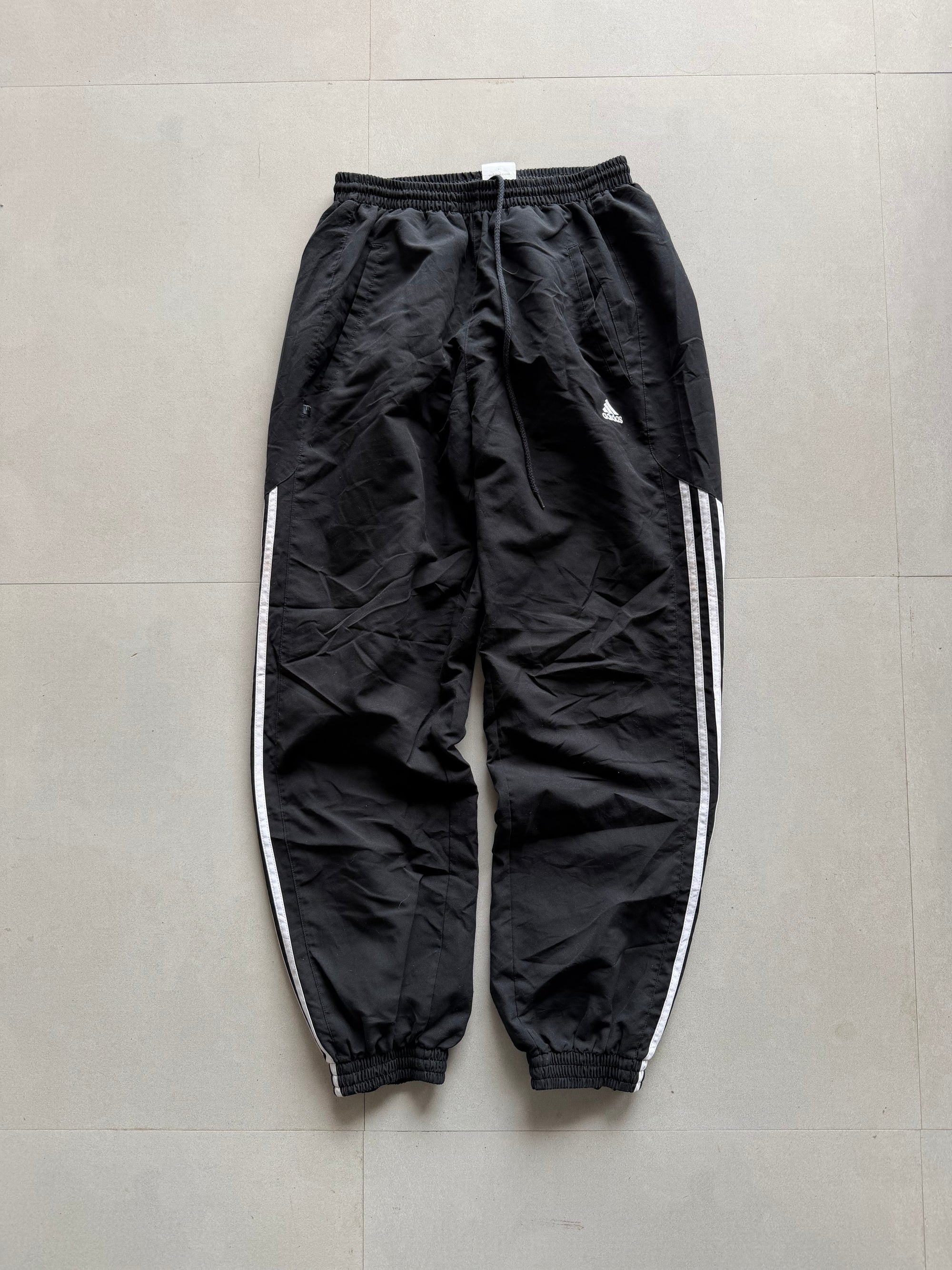 ADIDAS STRIPED TRACK PANT5 - M