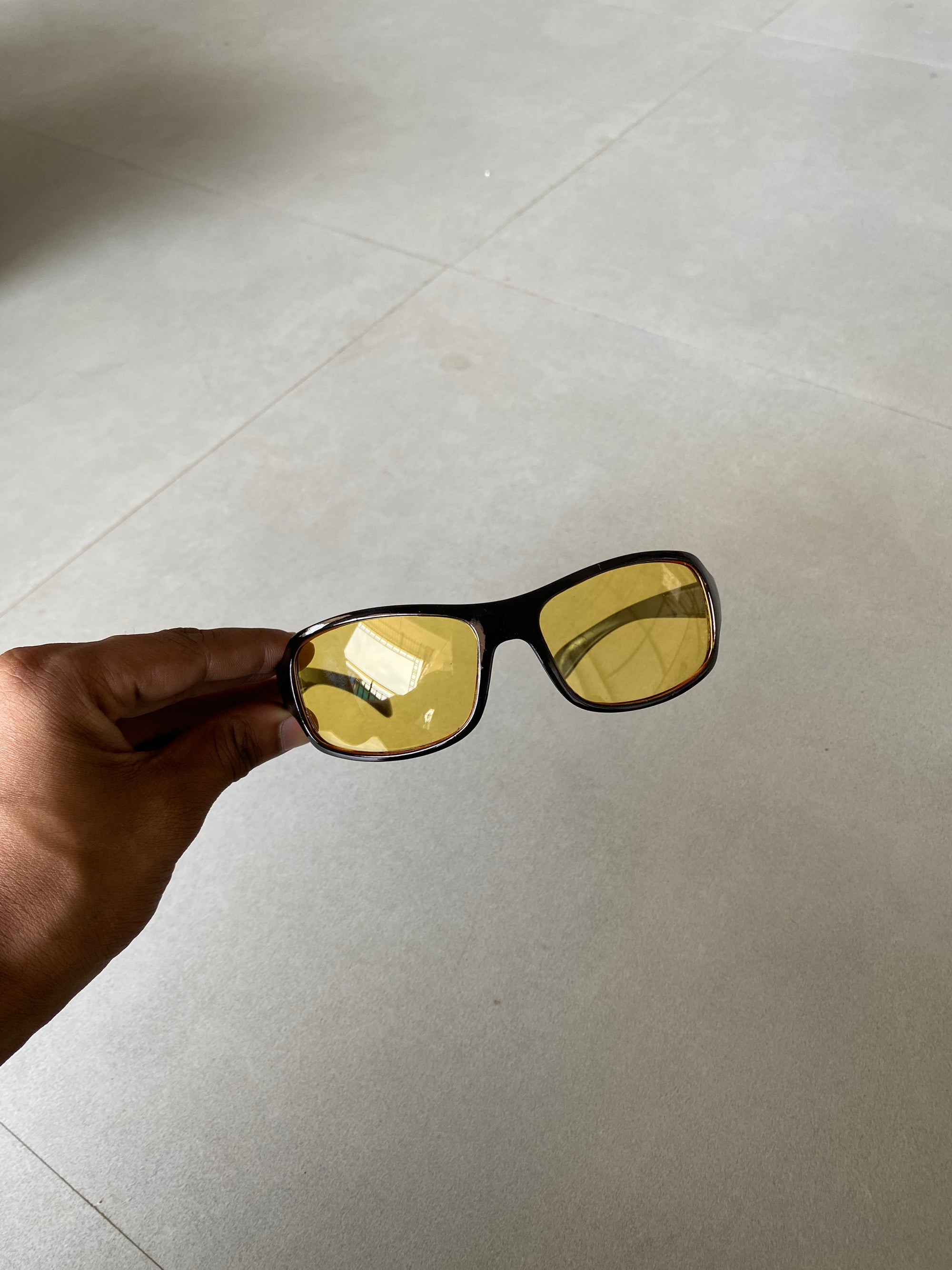 UV PROTECTED SUNGLASESS