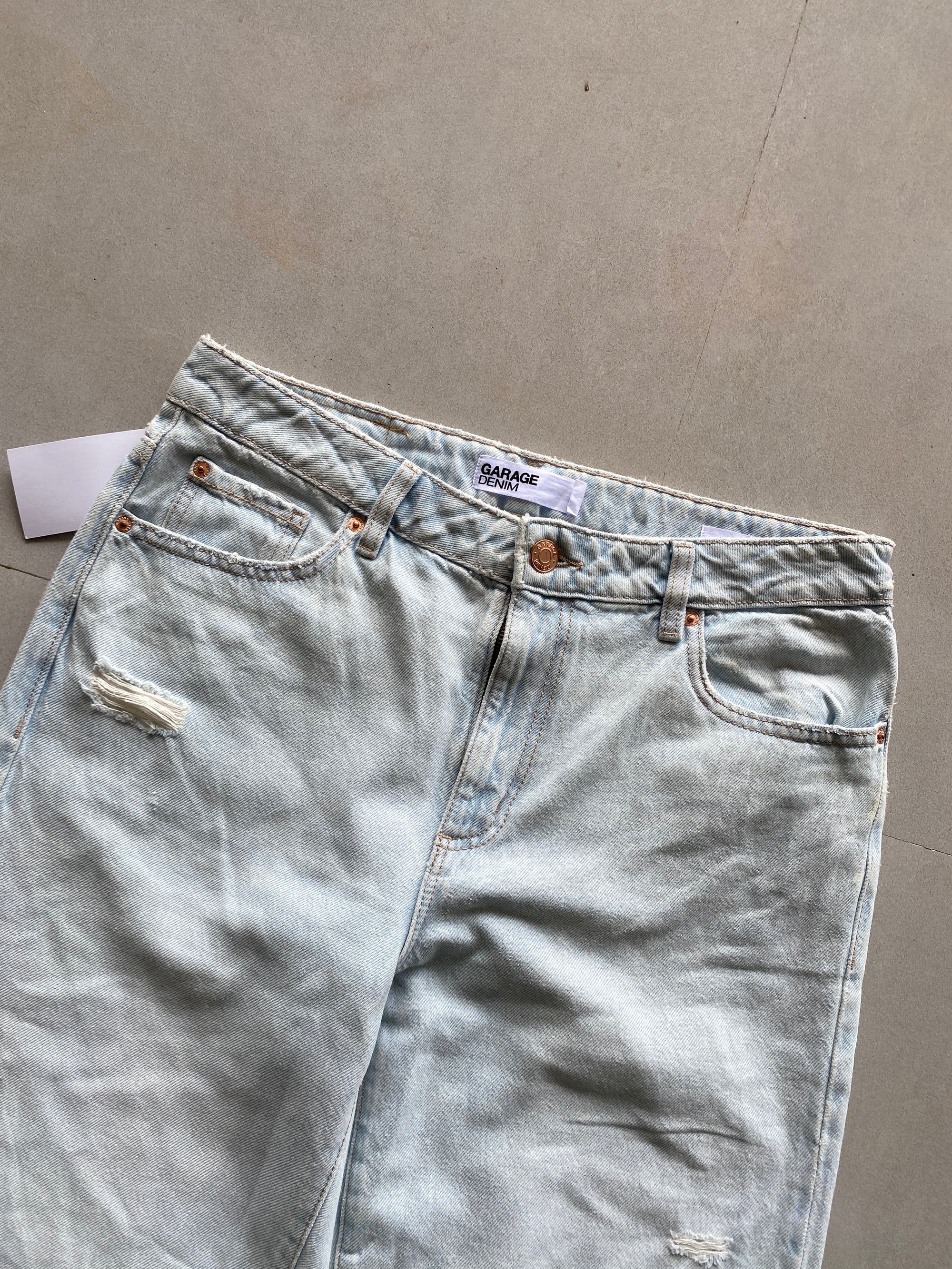 H&M DISTRESSED BAGGY DENIM - M