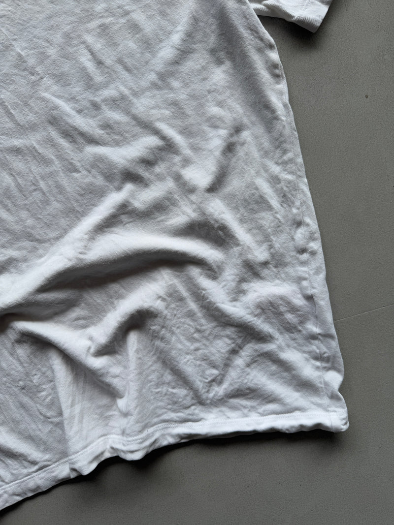 NIKE WHITE TEE - S