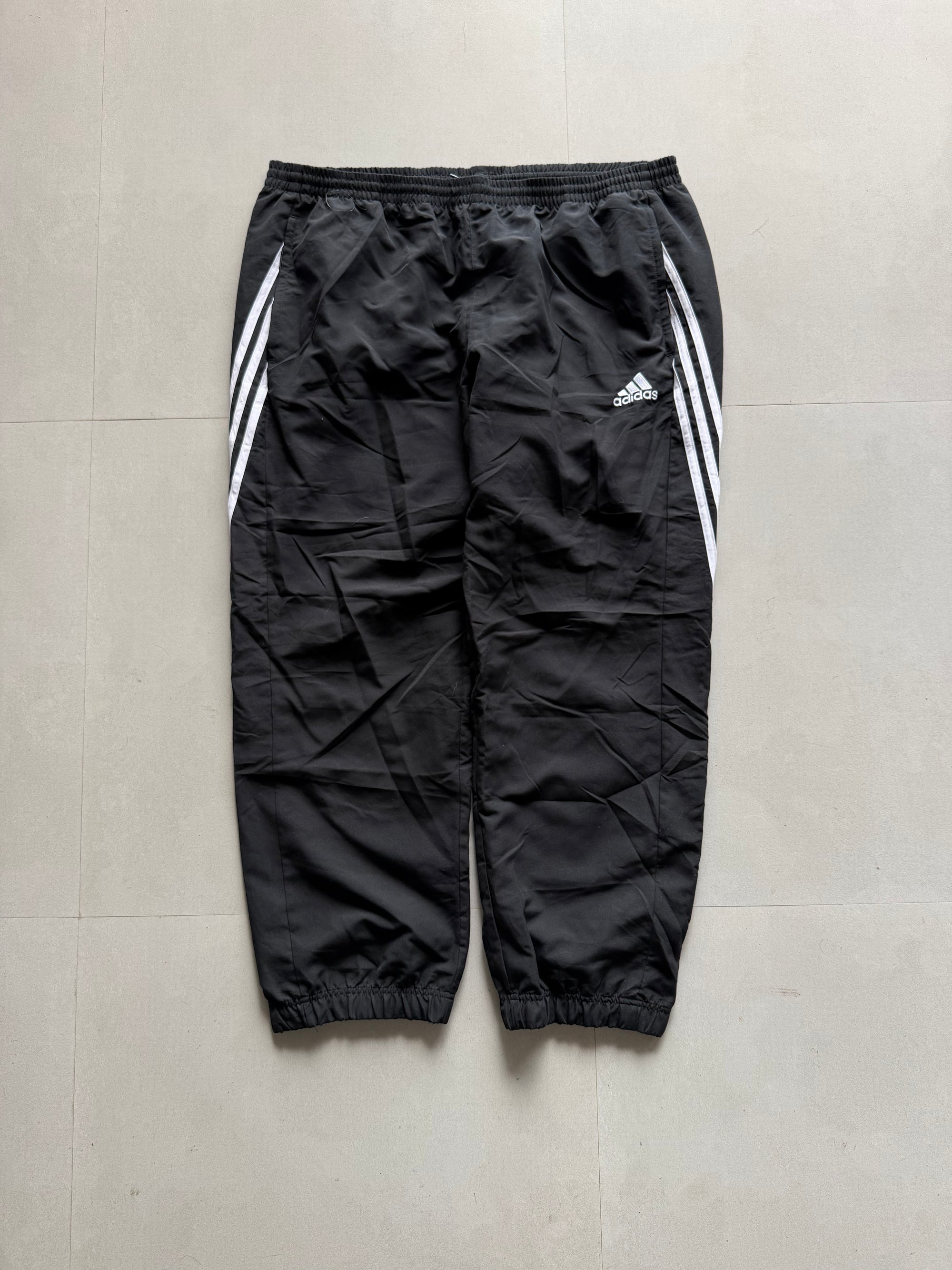 ADIDAS STRIPED TRACK PANT122 - XL