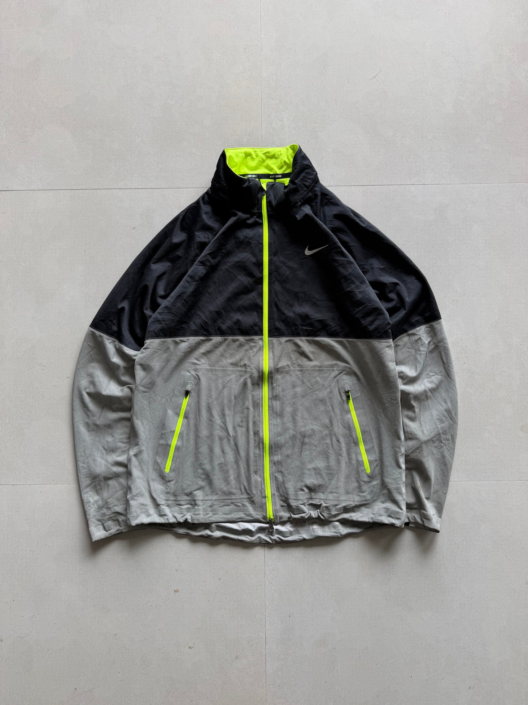 VINTAGE NIKE RUNNING JACKET - M