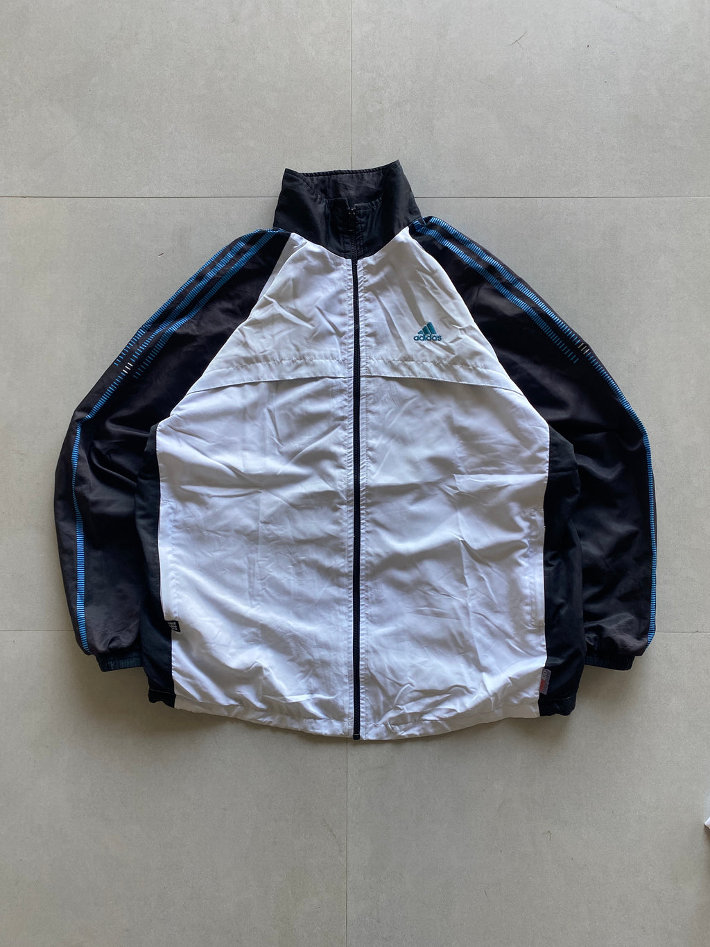 ADIDAS STRIPED JACKET - XL