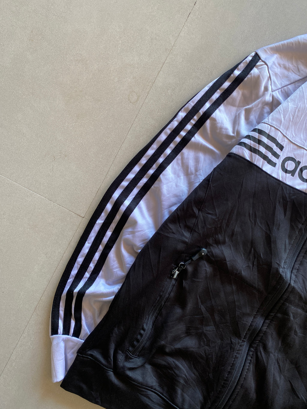 ADIDAS STRIPED HOODED JACKET - XS