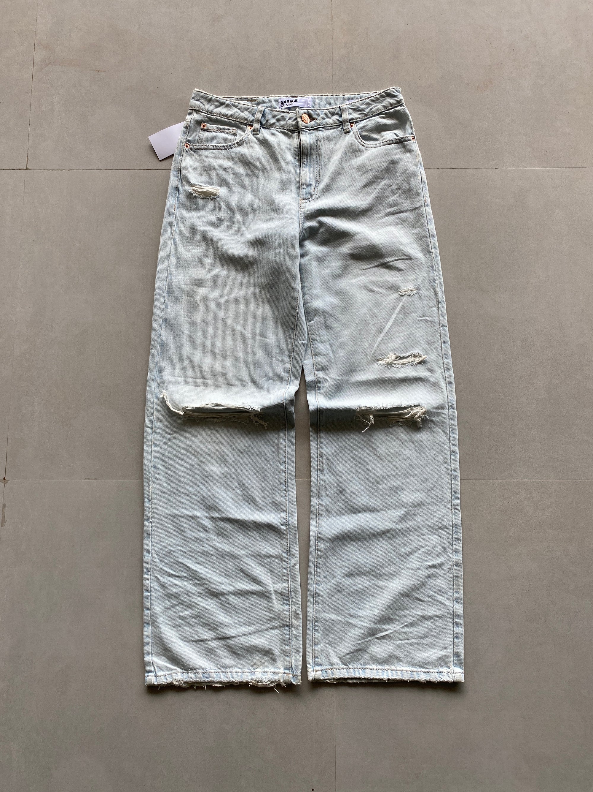 H&M DISTRESSED BAGGY DENIM - M
