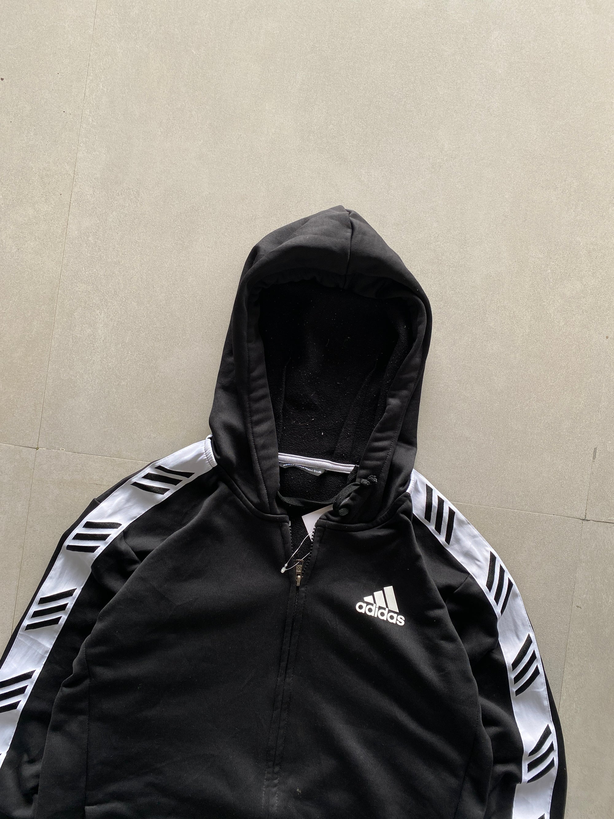 ADIDAS ZIPPER HOODIE - M