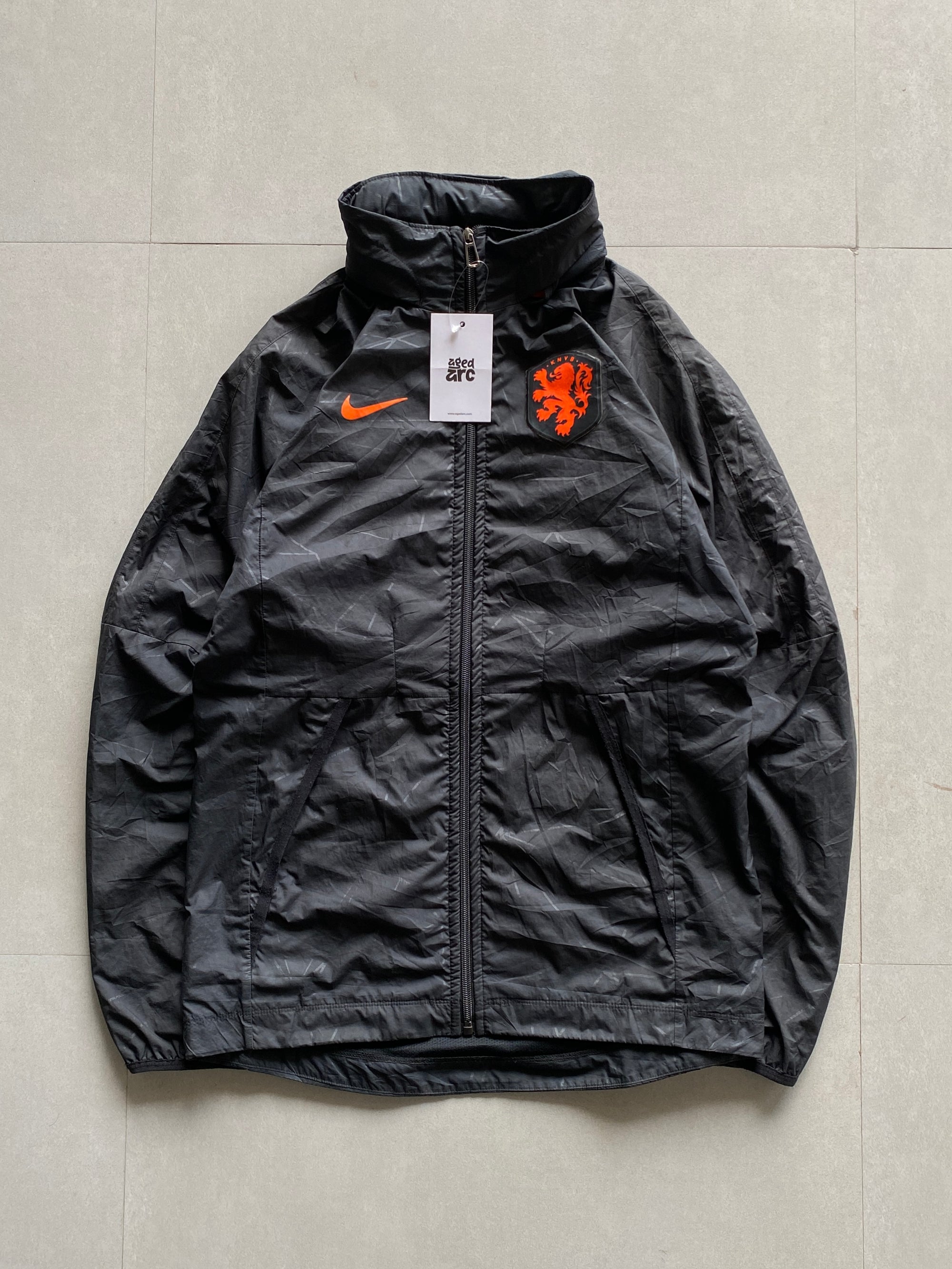 NIKE NETHERLANDS BIG SWOOSH JACKET - M