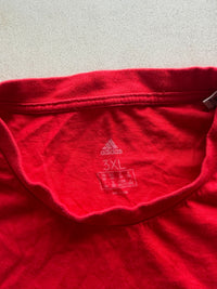 VINTAGE ADIDAS TEE -