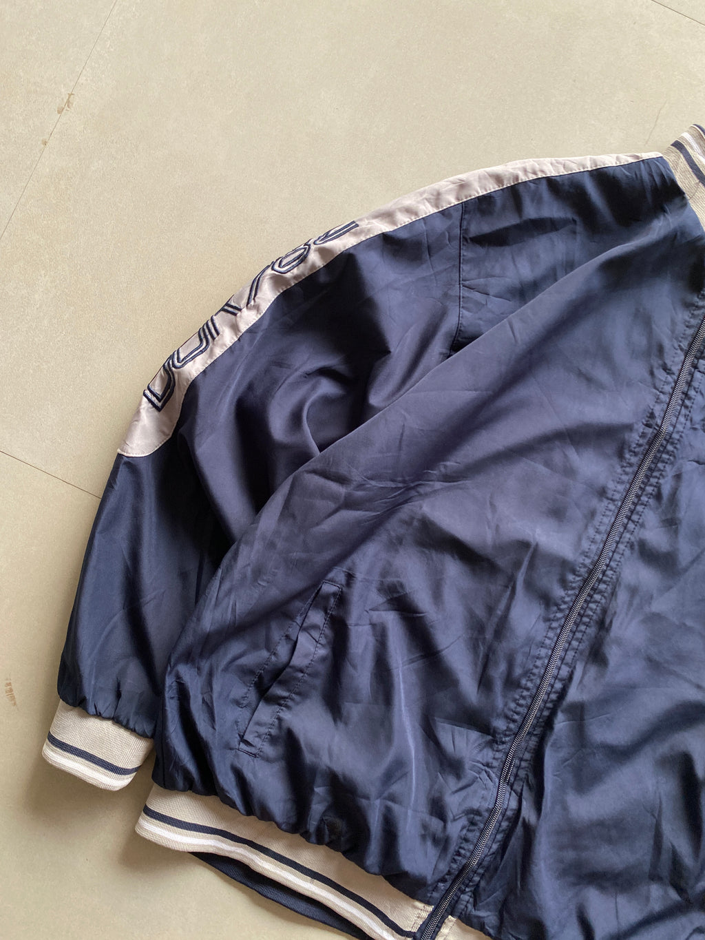 VINTAGE NIKE LOGO JACKET - XL