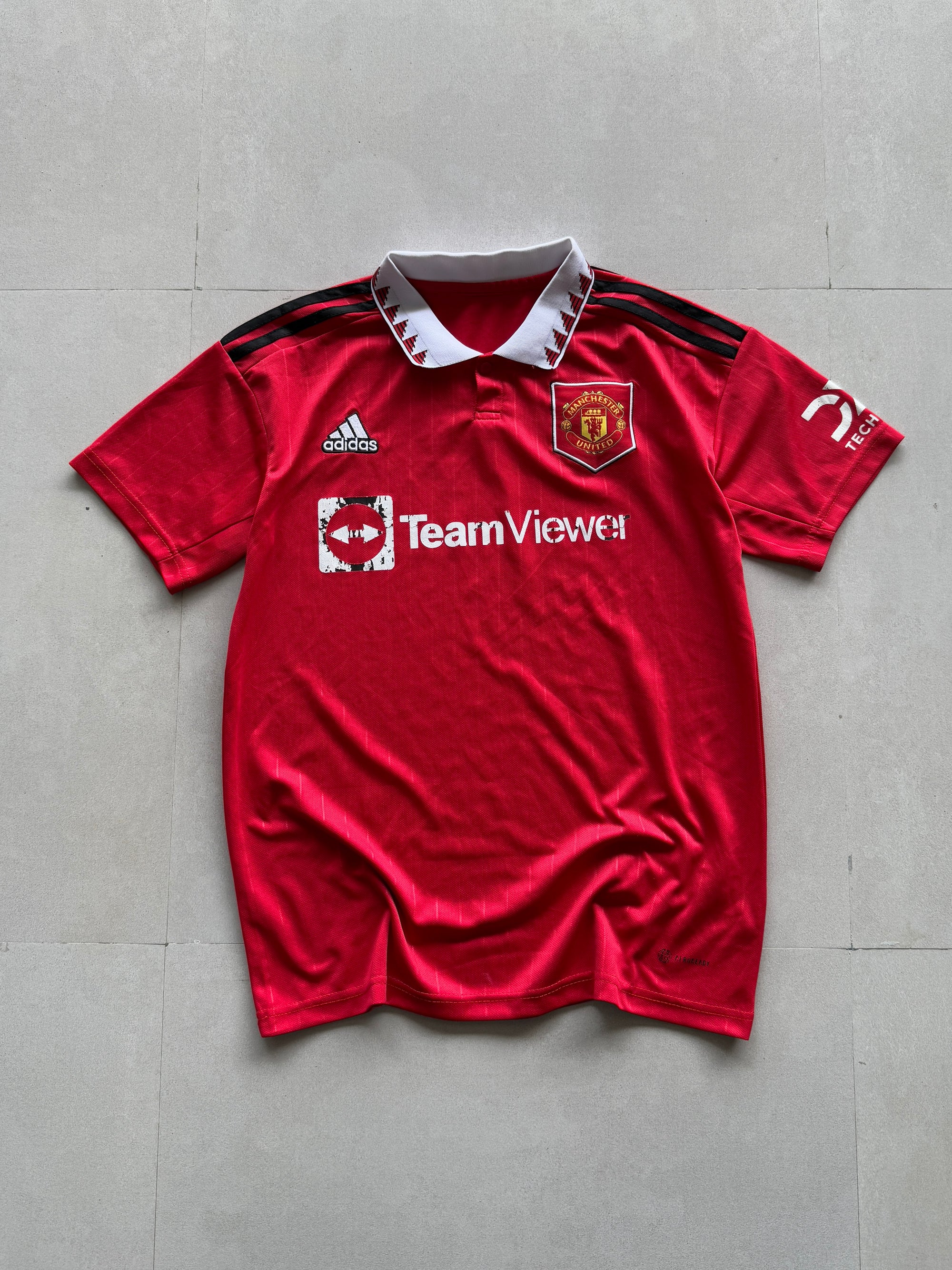 2022 ADIDAS MANCHESTER UNITED JERSEY- M