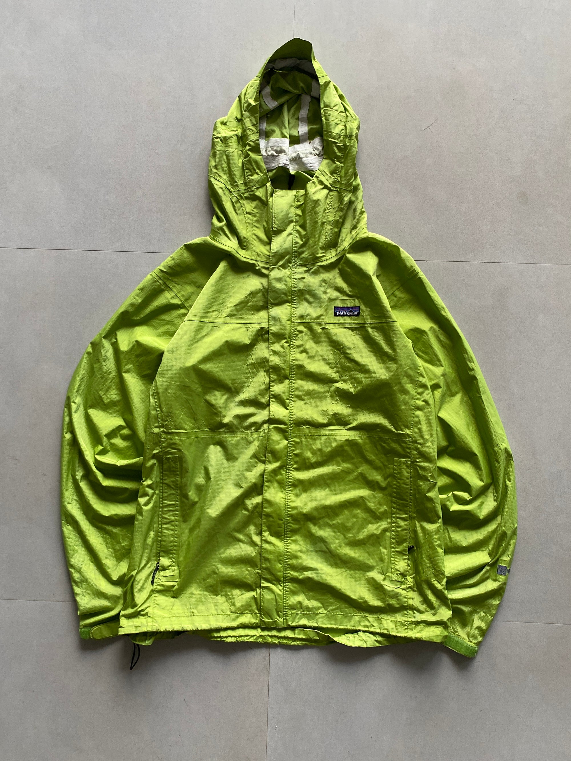 PATAGONIA TORRENTSHELL H2N0 JACKET - L
