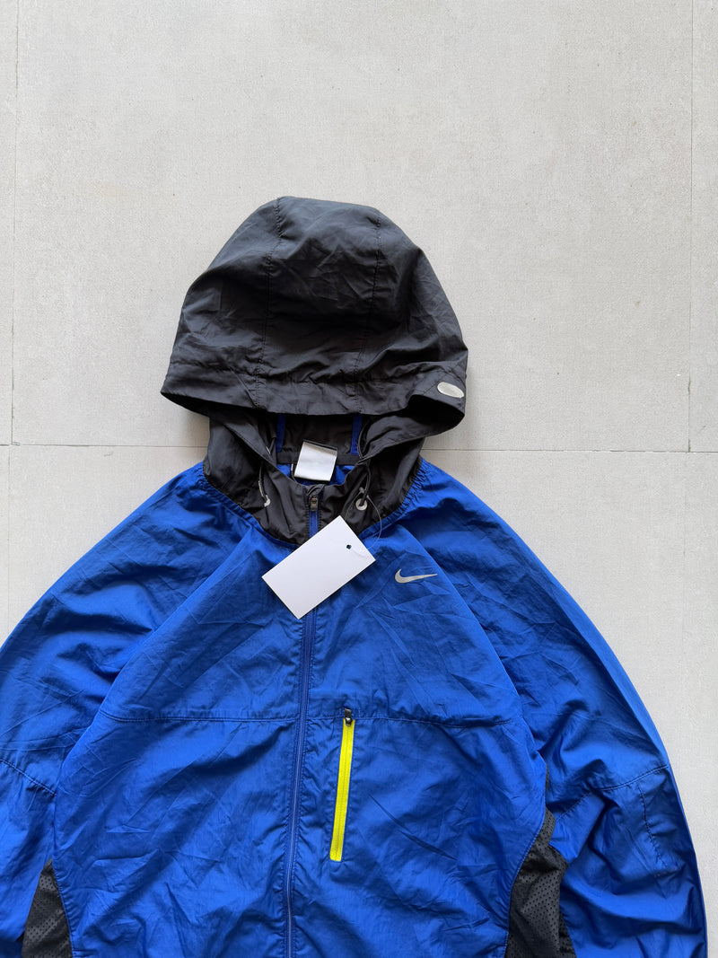 NIKE HOODED JACKET - M