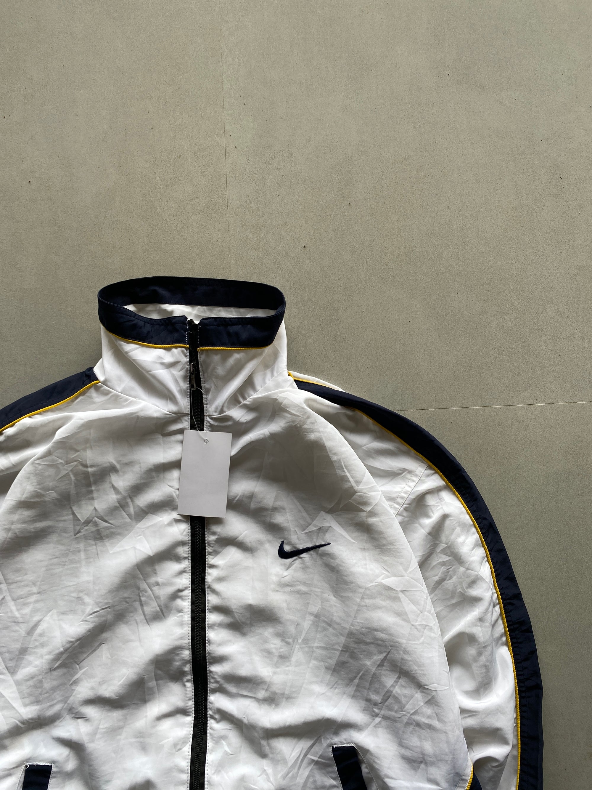 VINTAGE NIKE JACKET - M