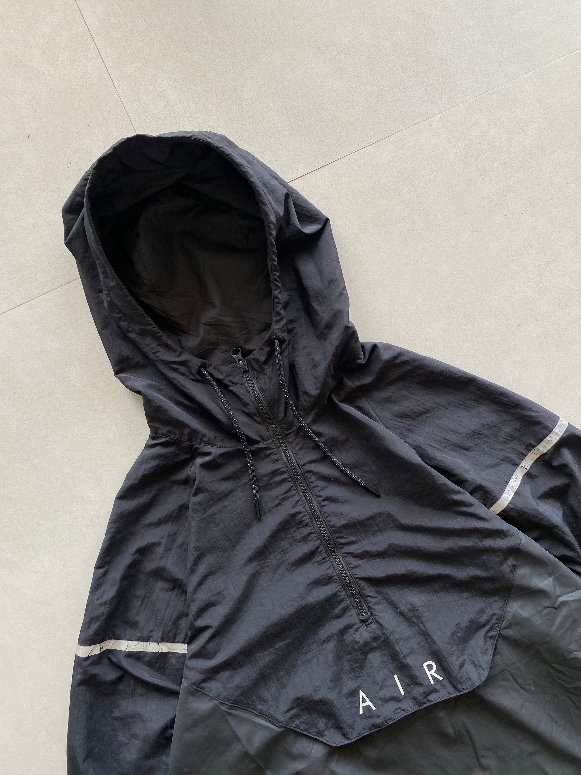 NIKE AIR QUARTER ZIP JACKET - M