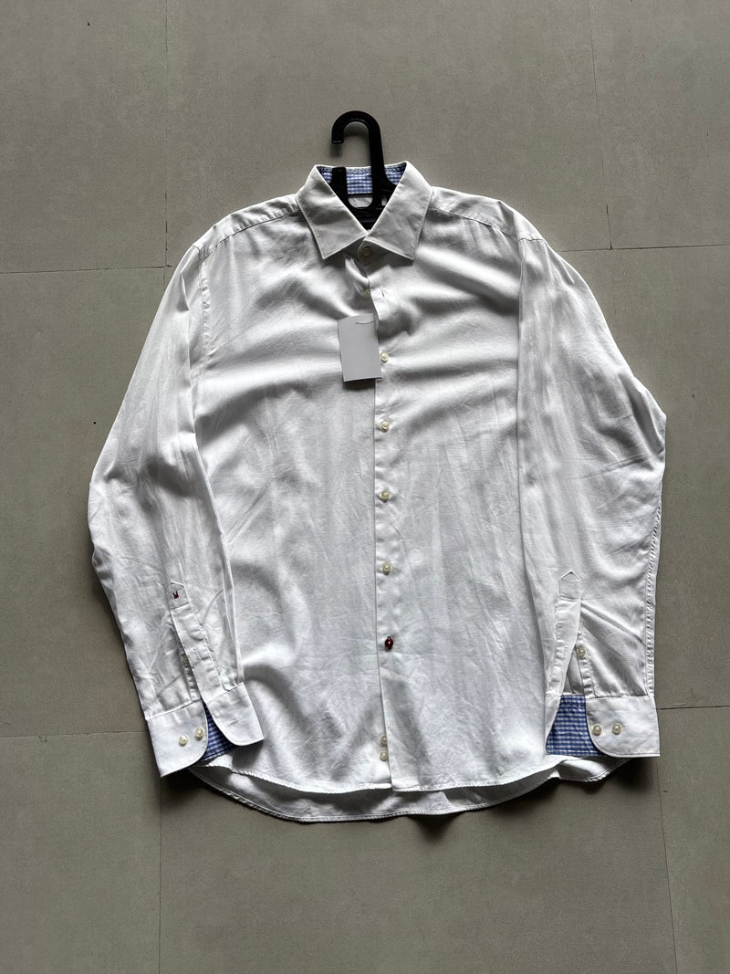 TOMMY HILFIGER WHITE FITTED SHIRT - L