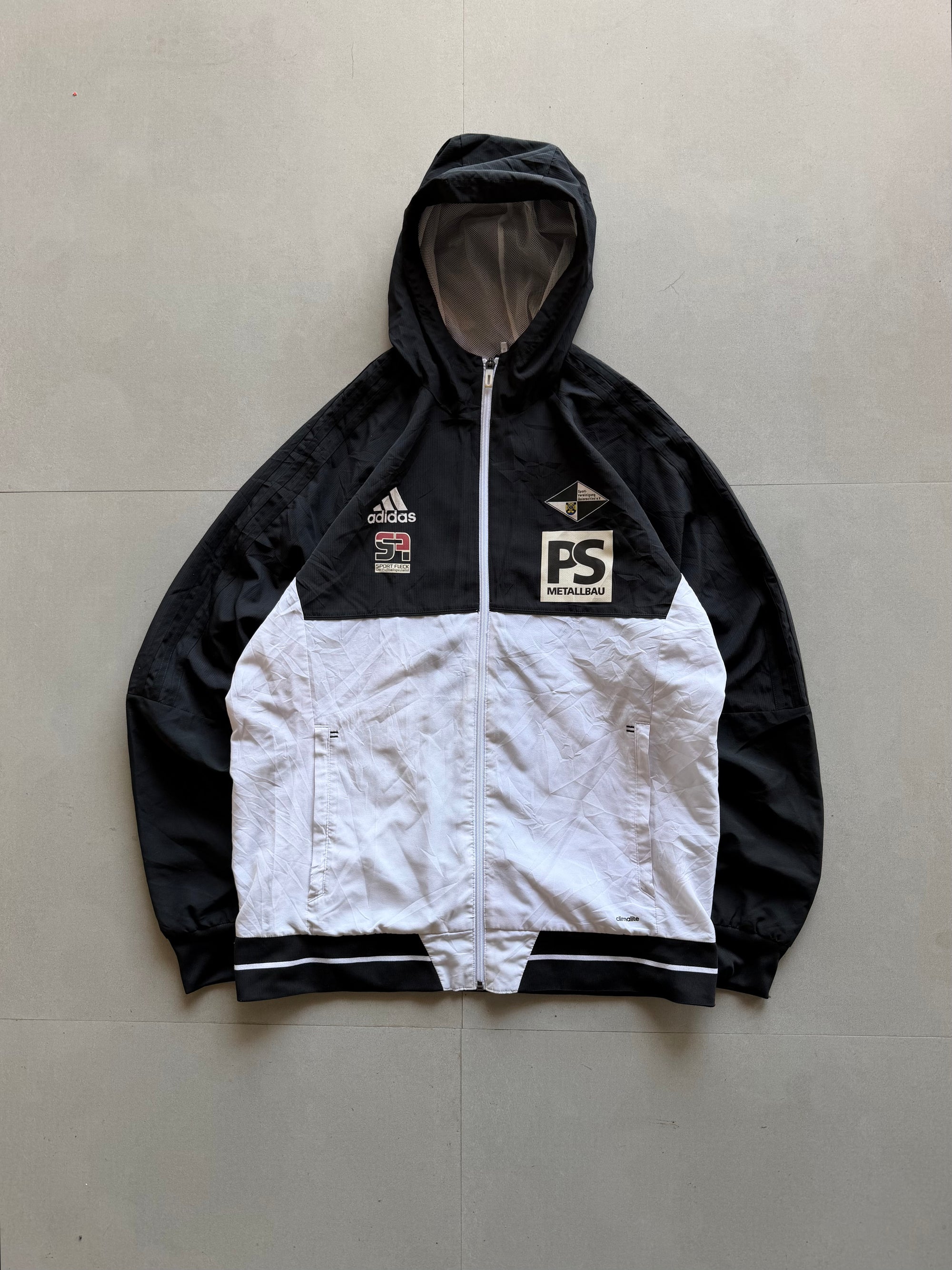 ADIDAS HOODED JACKET - L