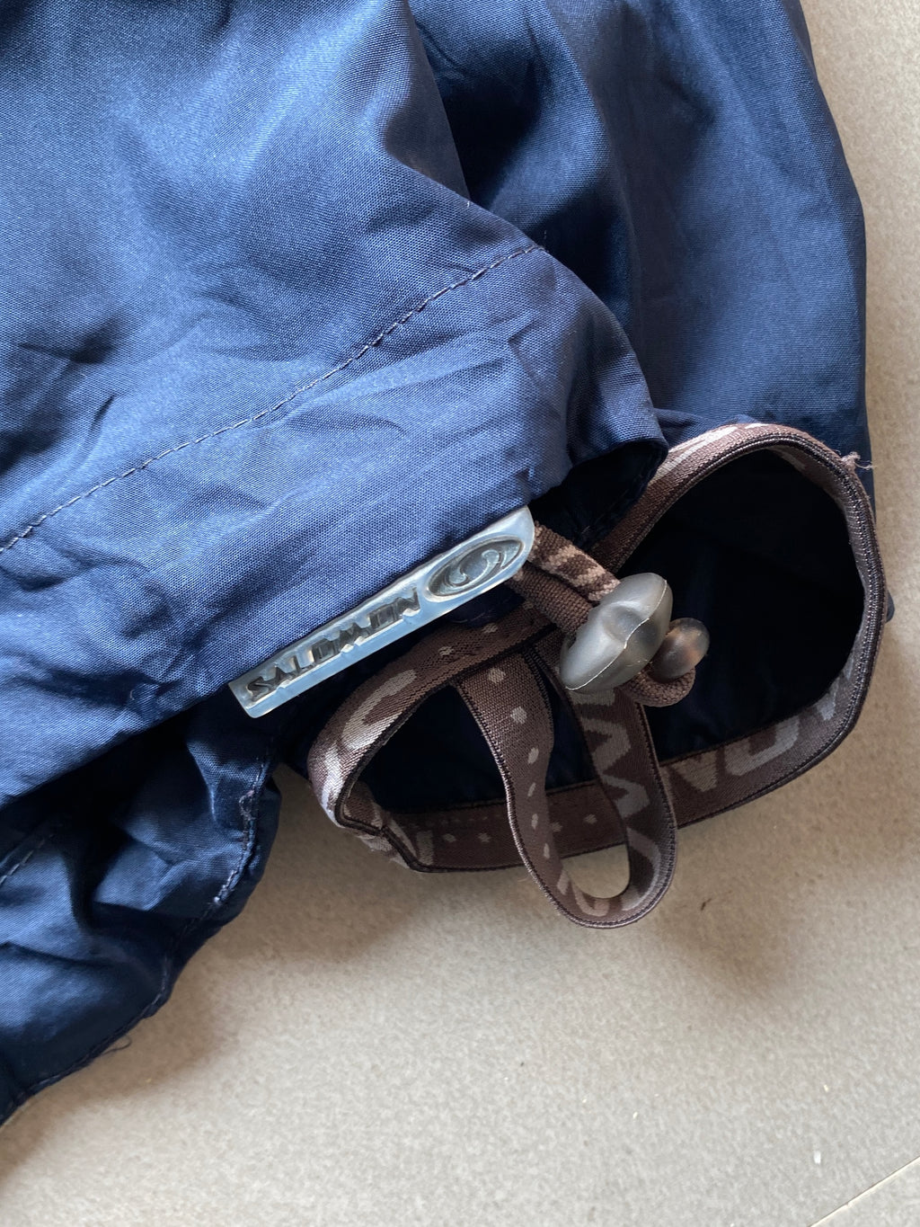 SALAMON WINDBREAKER JACKET - XS