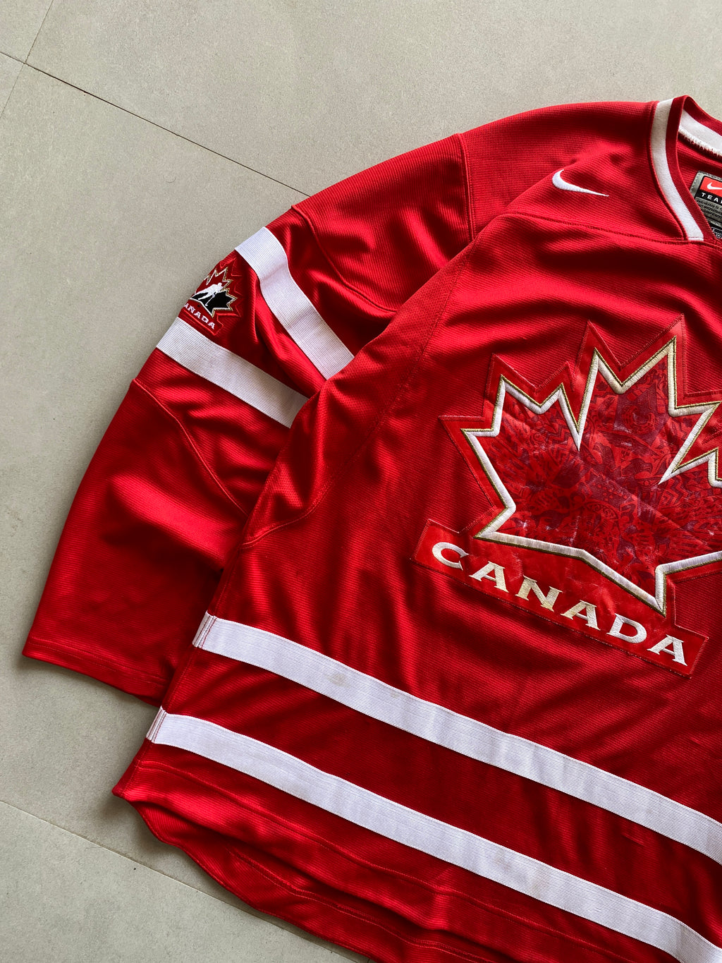 NIKE CANADA HOCKEY JERSEY - L