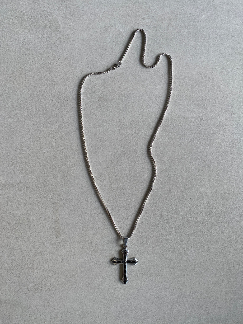 CRUCIFIED CROSS PENDANT CHAIN