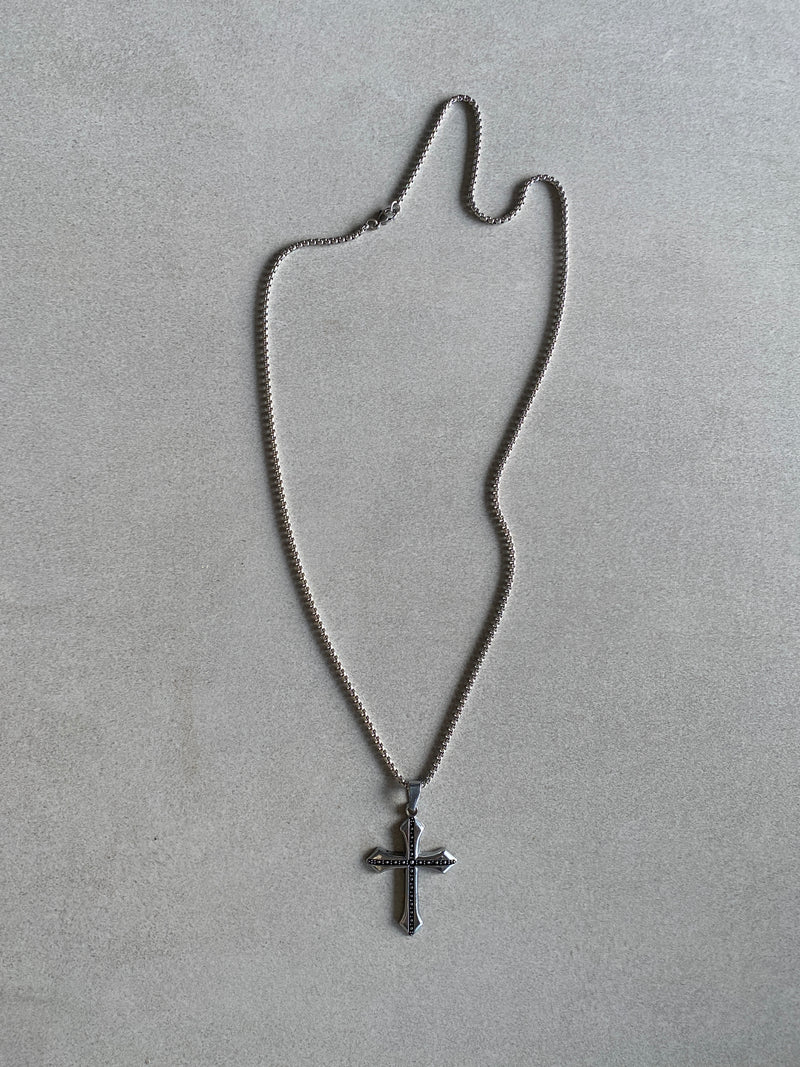 CRUCIFIED CROSS PENDANT CHAIN