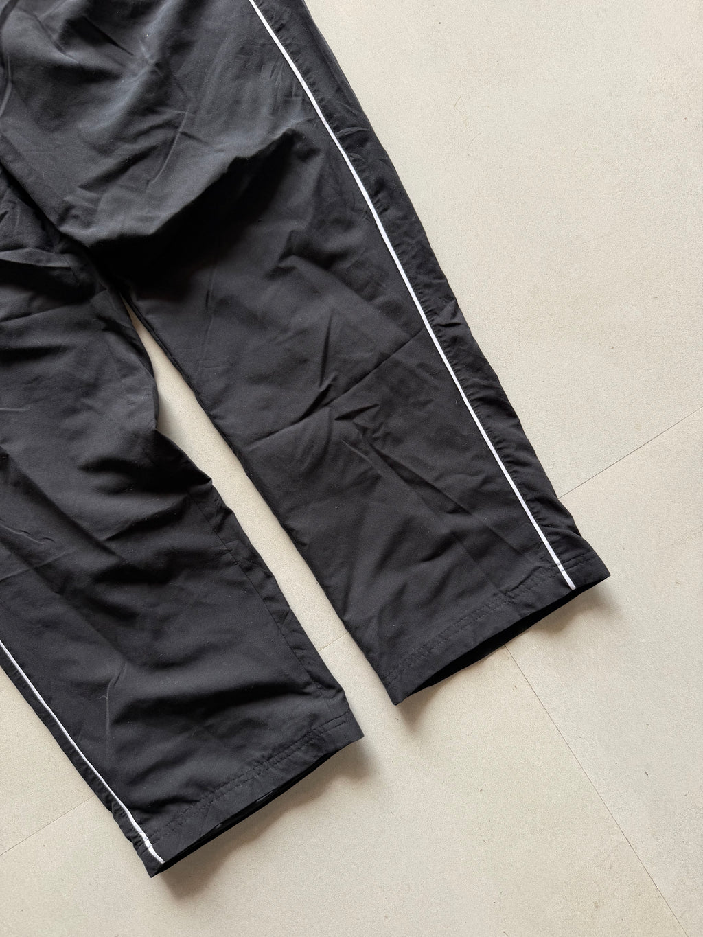 ADIDAS BAGGY TRACK PANT139 - L
