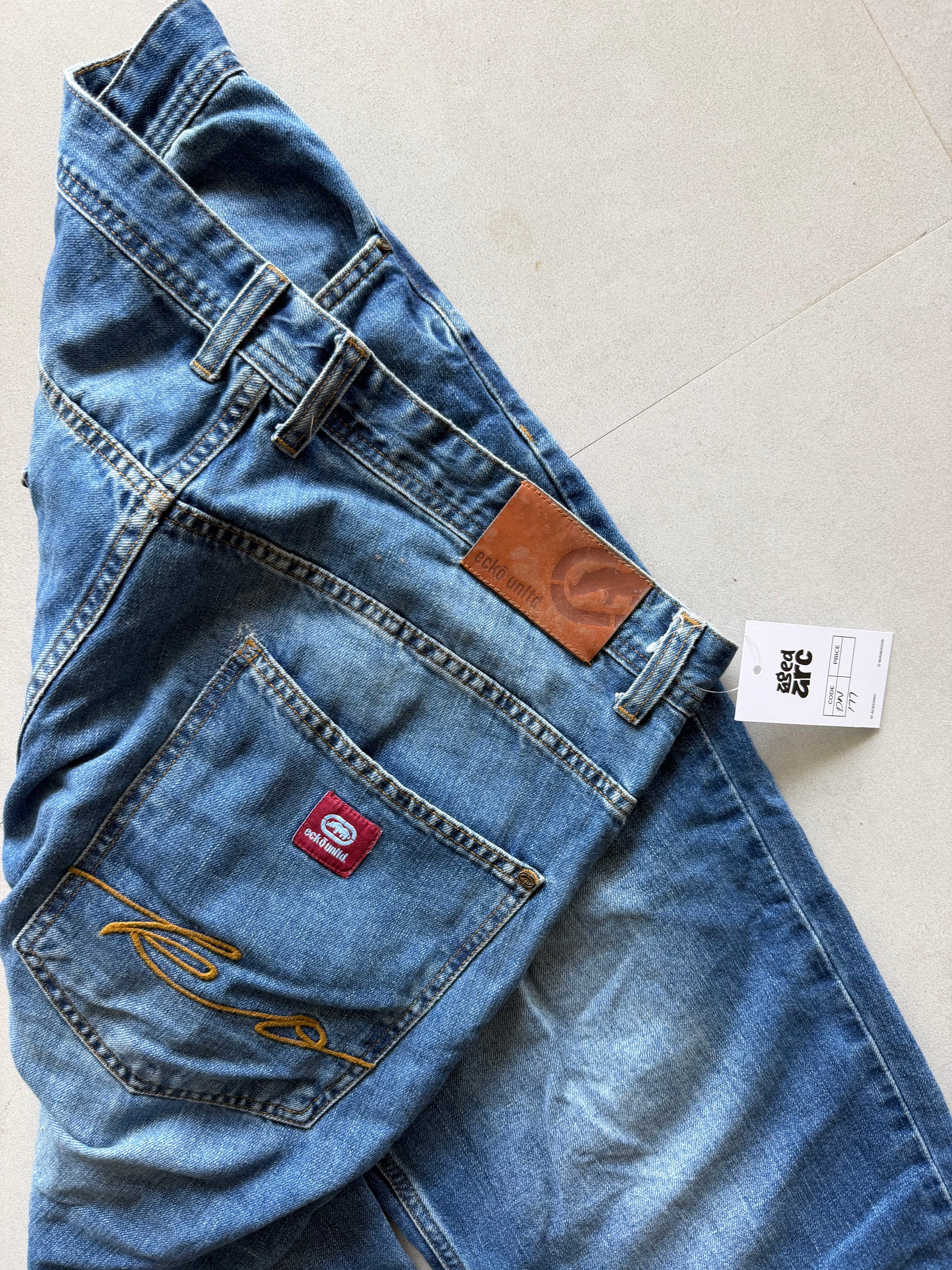 VINTAGE ECKO UNTLD DENIM - XL