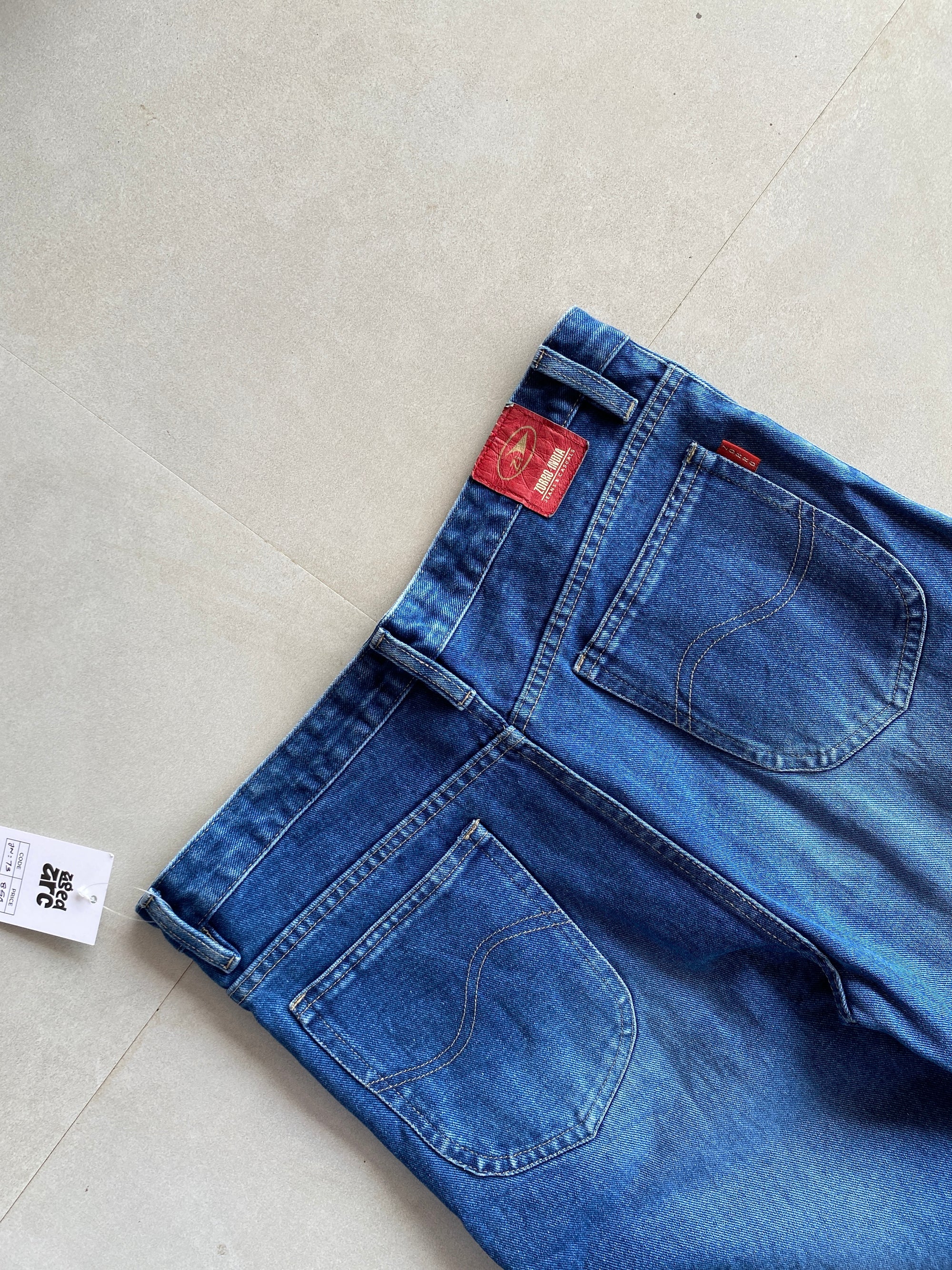 STRIGHT FIT DENIM - M