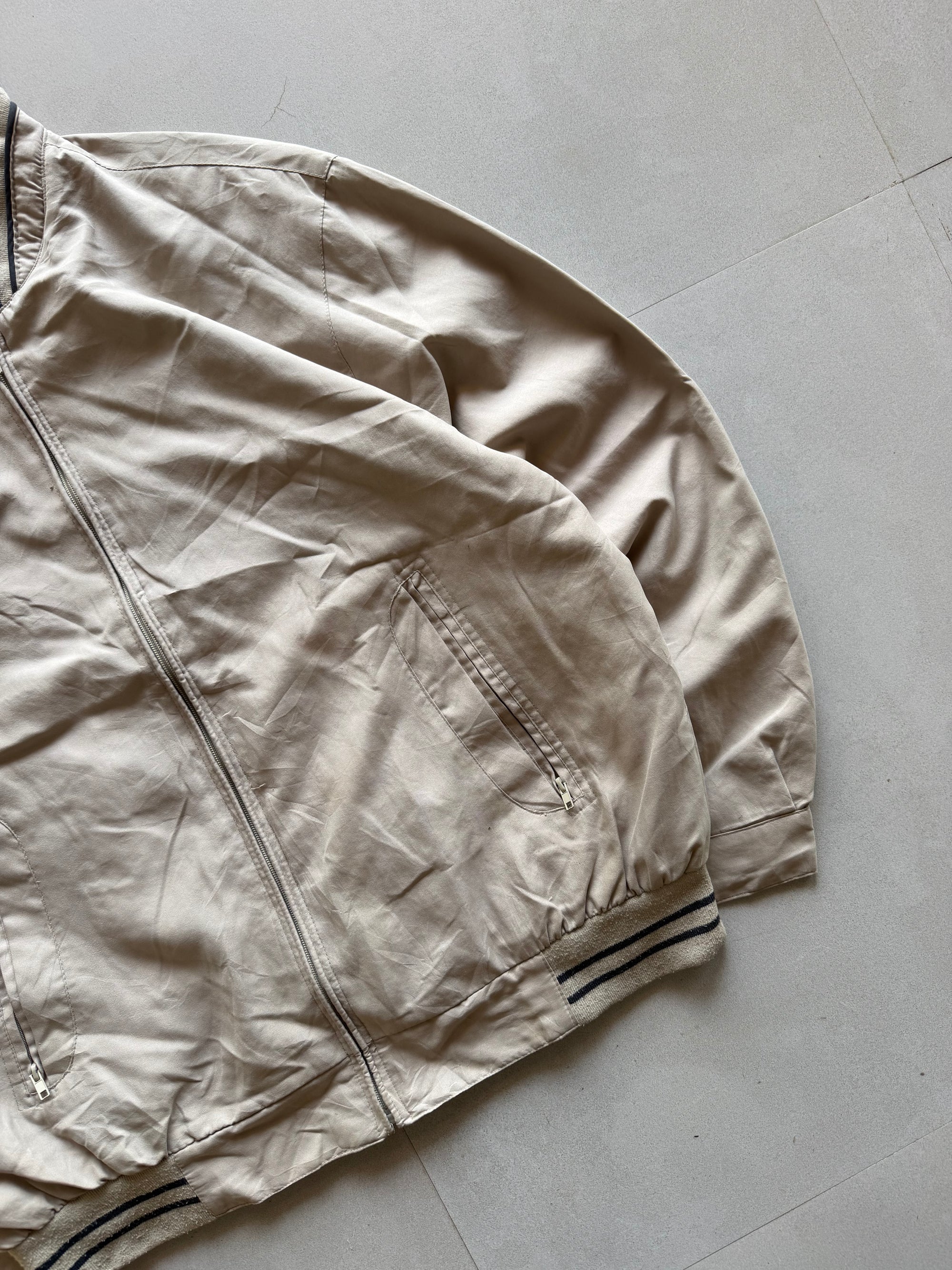 BOMBER JACKET - L