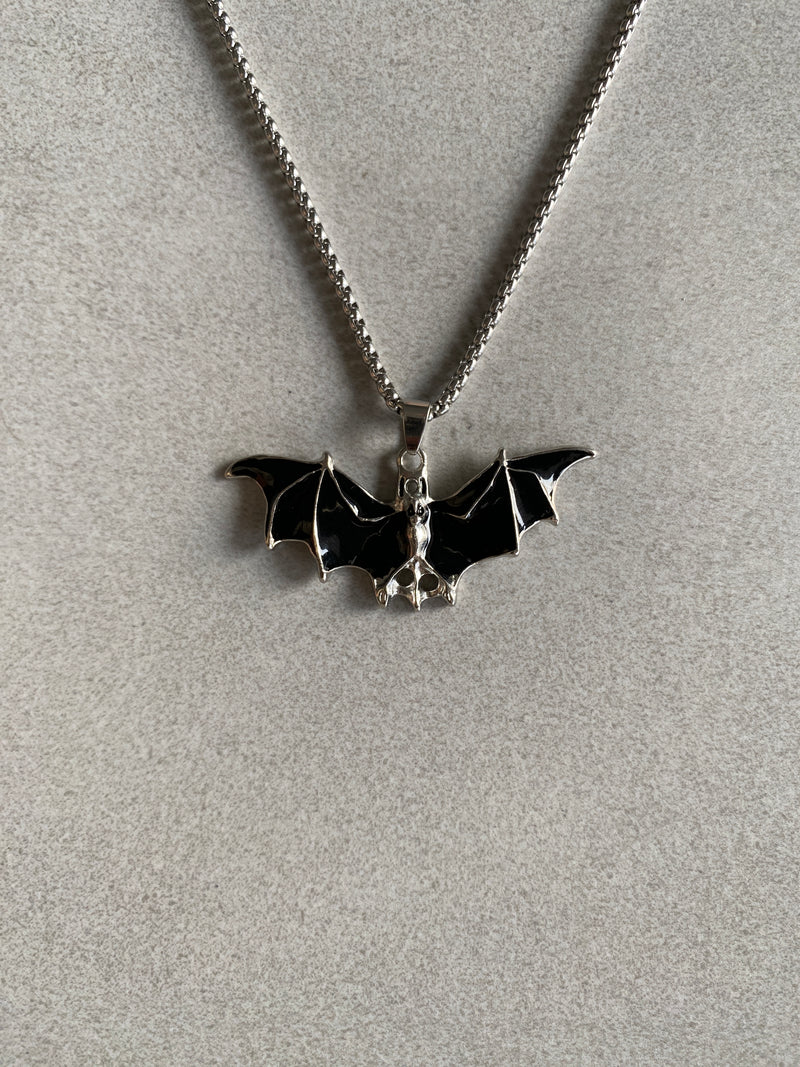 GOTHIC BAT PENDANT CHAIN