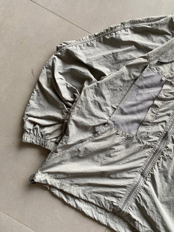 HOODED LEIGHT WEIGHT JACKET - M