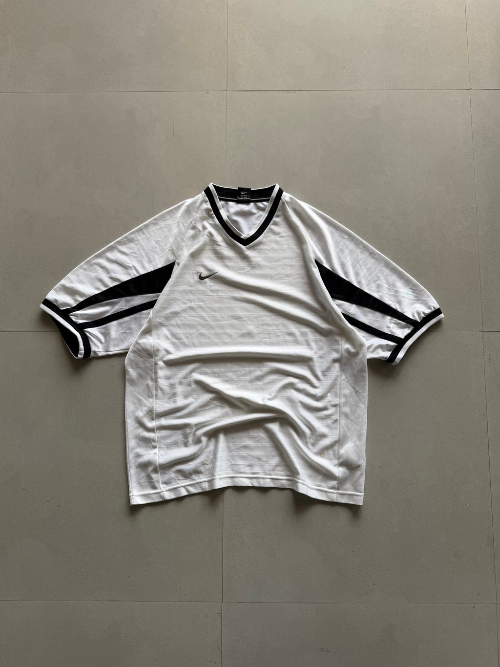 90S NIKE TEE - L