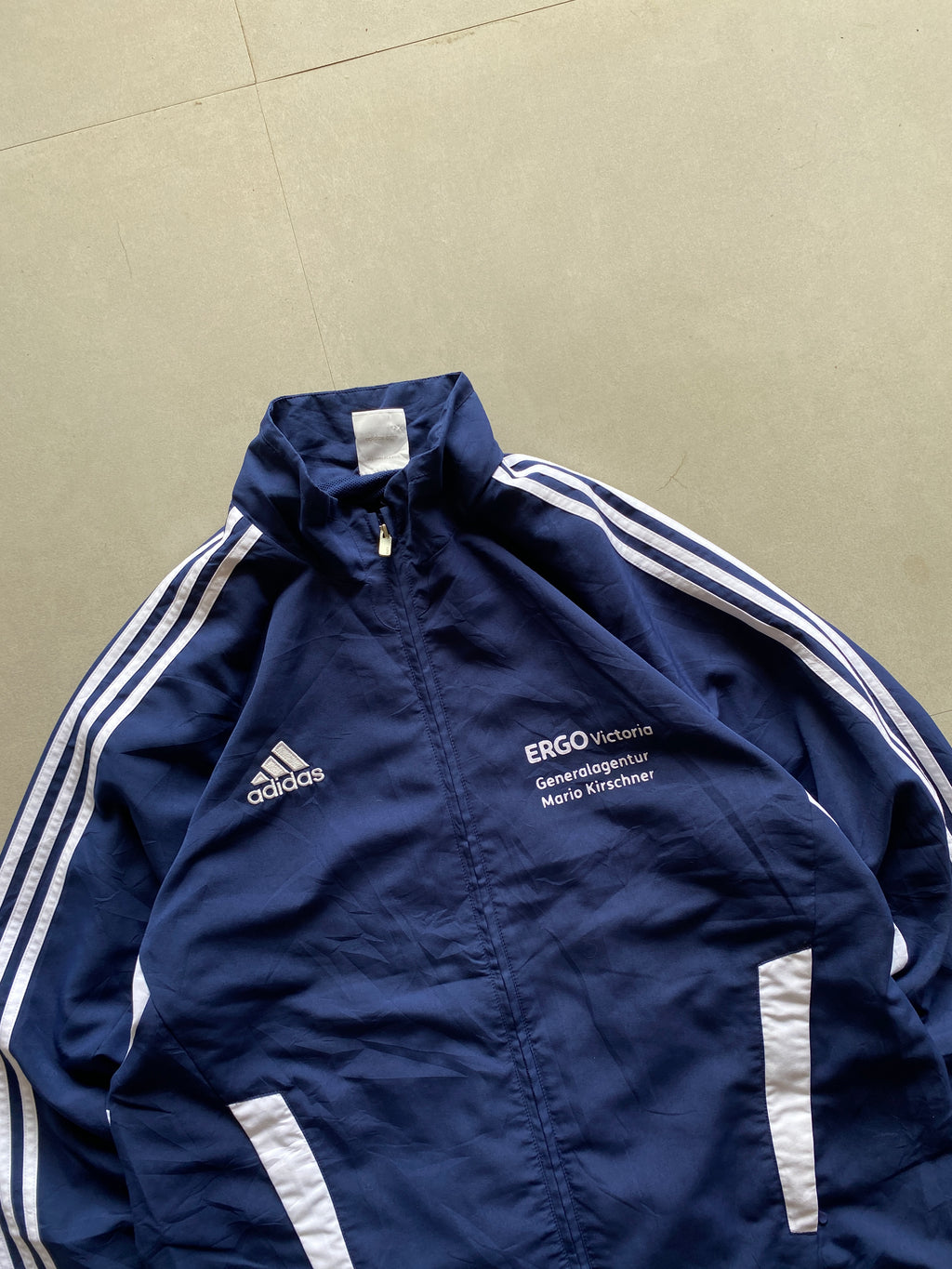 ADIDAS STRIPED JACKET - XL