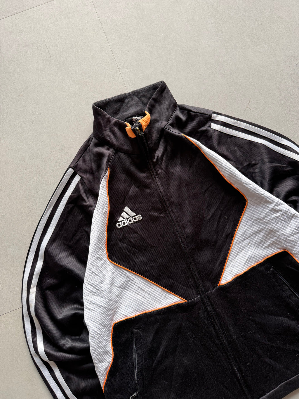 VINTAGE ADIDAS JACKET - M