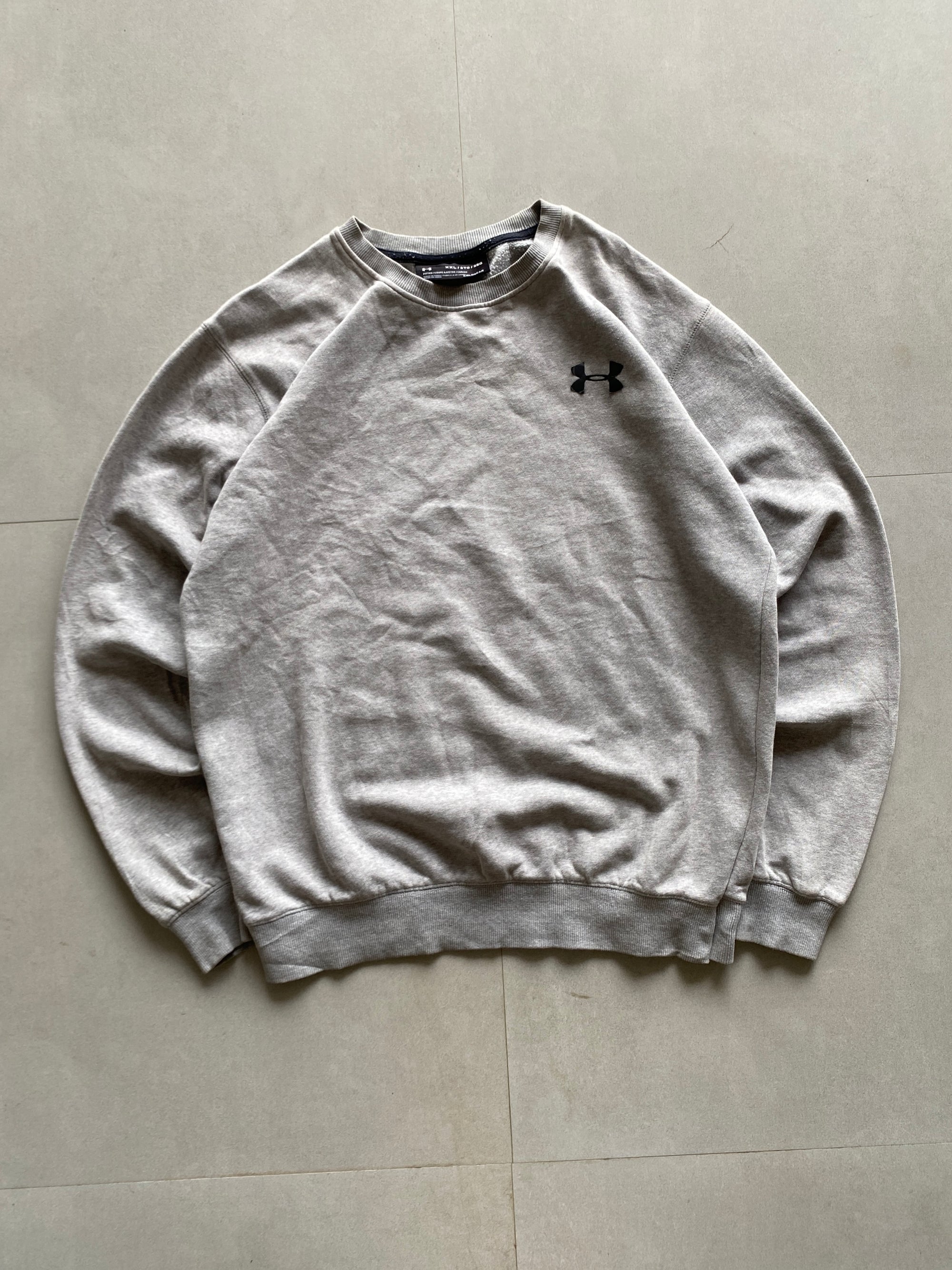 UNDER ARMOUR SWEATSHIRT - M
