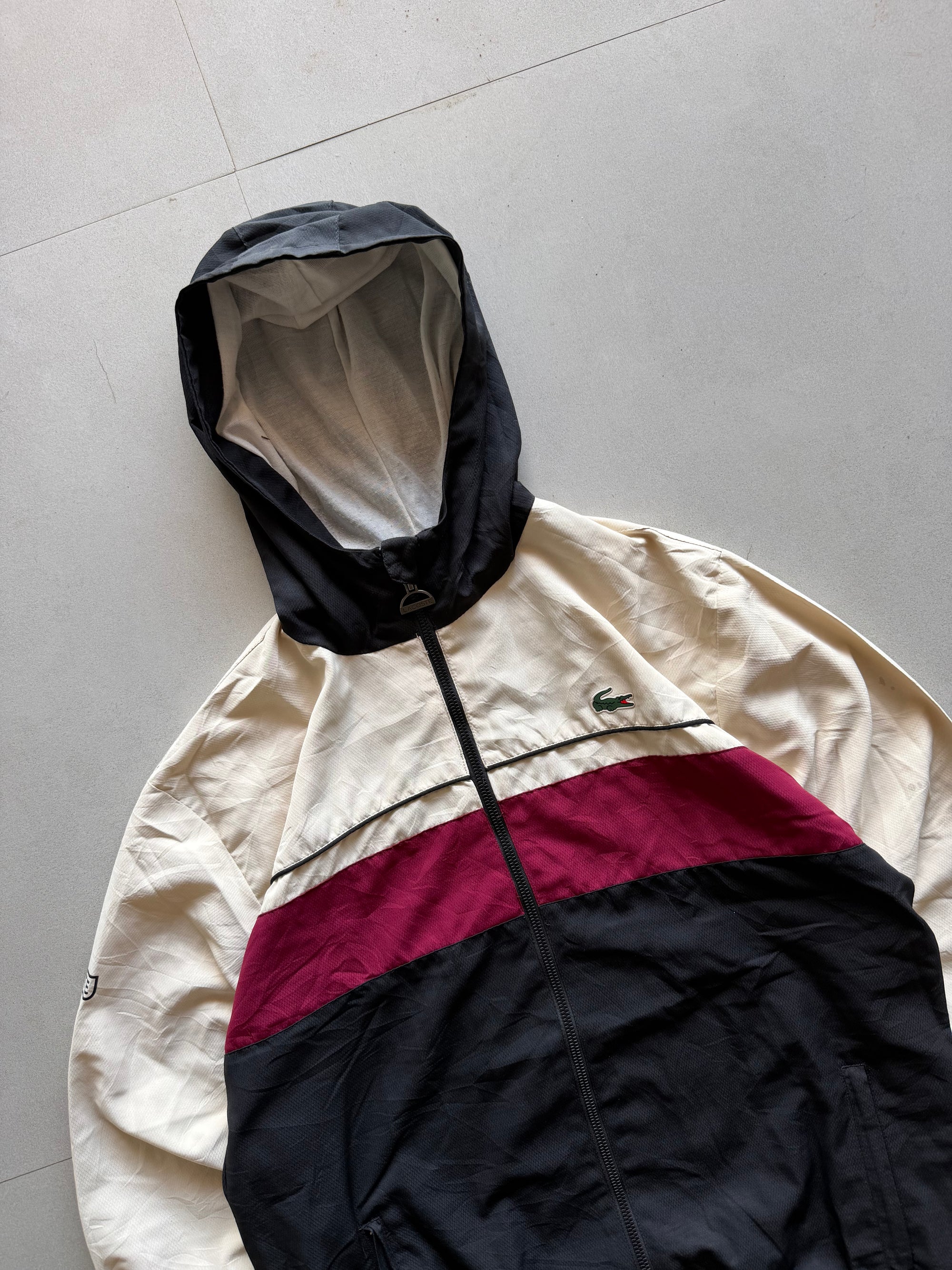 LACOSTE HOODED JACKET - M