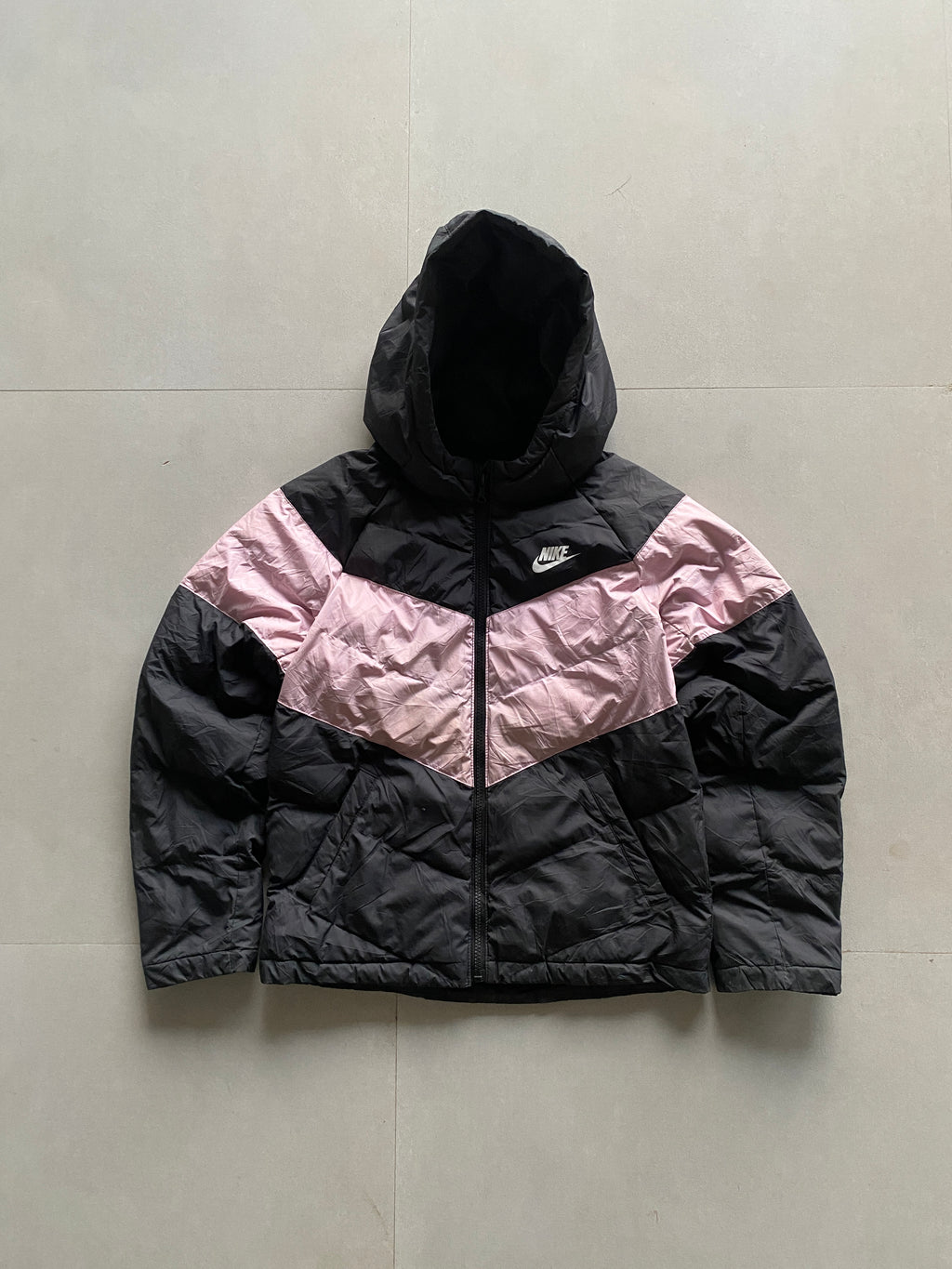 NIKE NWT WOMENS PUFFER JACKET - XS