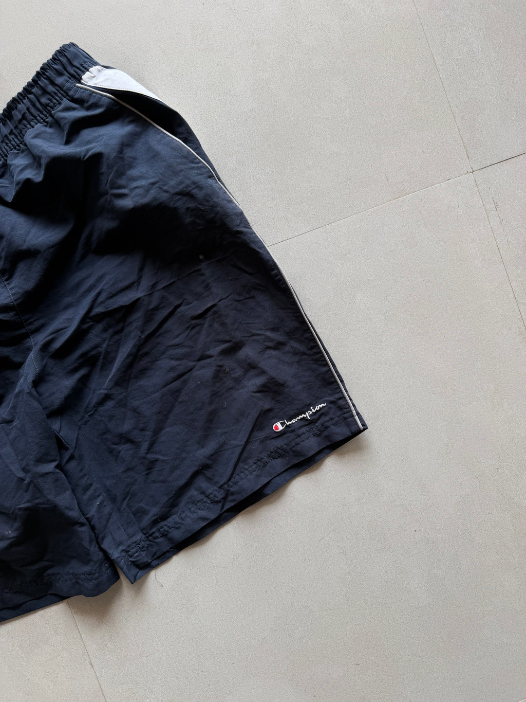 VINTAGE CHAMPION SHORTS - M