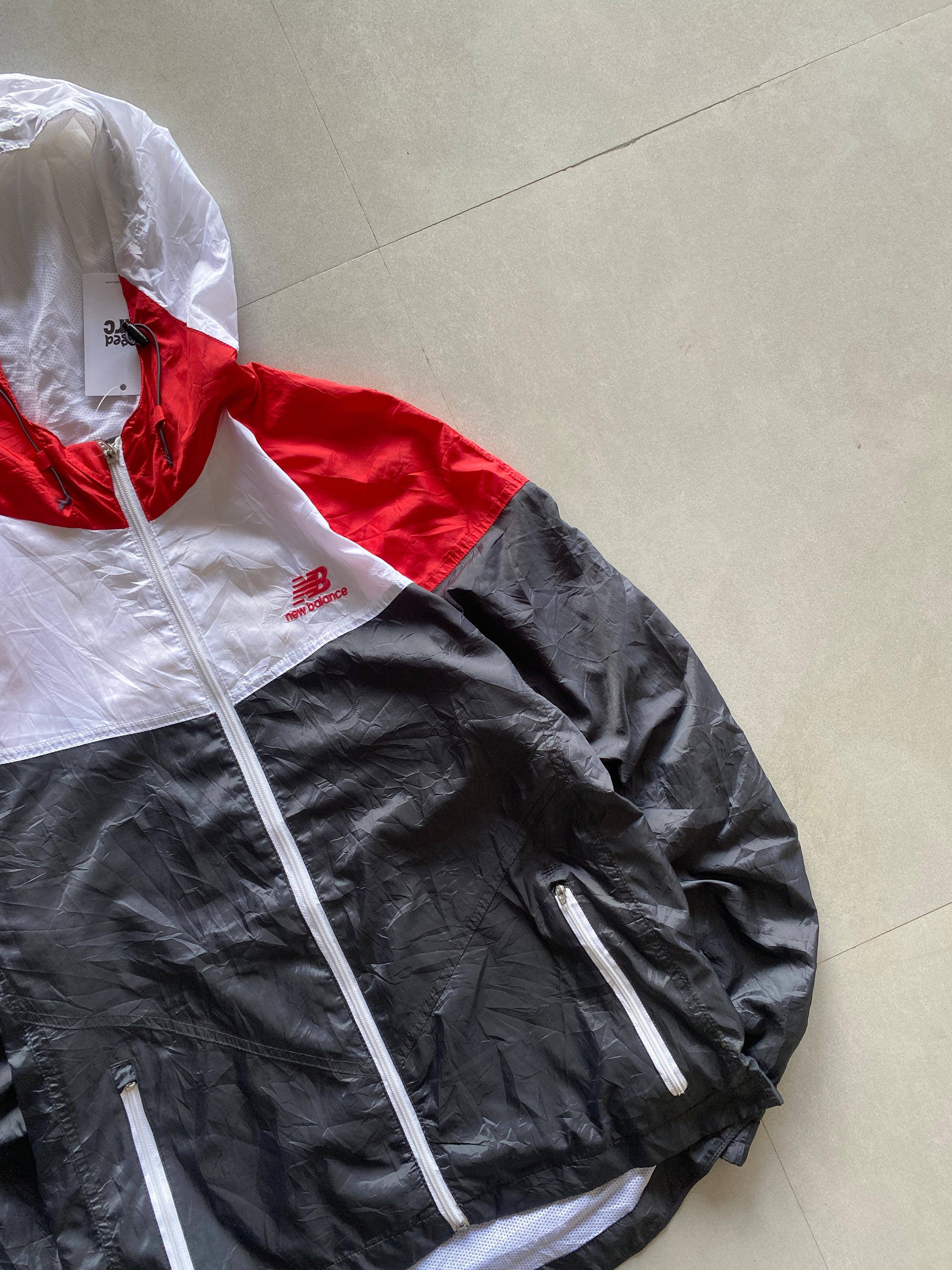 NEW BALANCE HOODED JACKET - M
