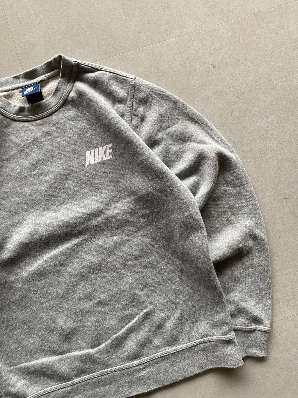 VINTAGE NIKE CREW NECK - M