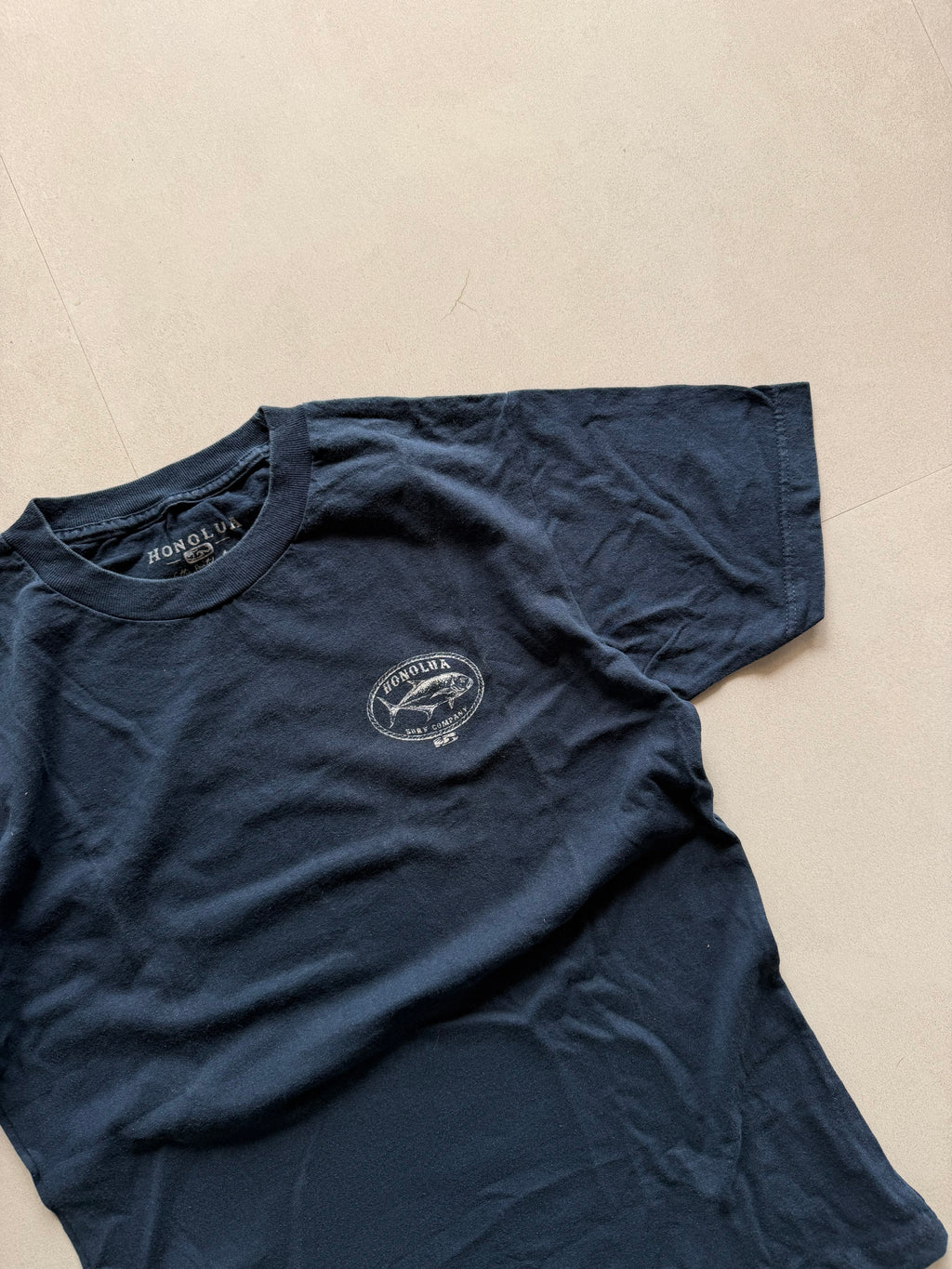 HONOLUA SURF TEE - M