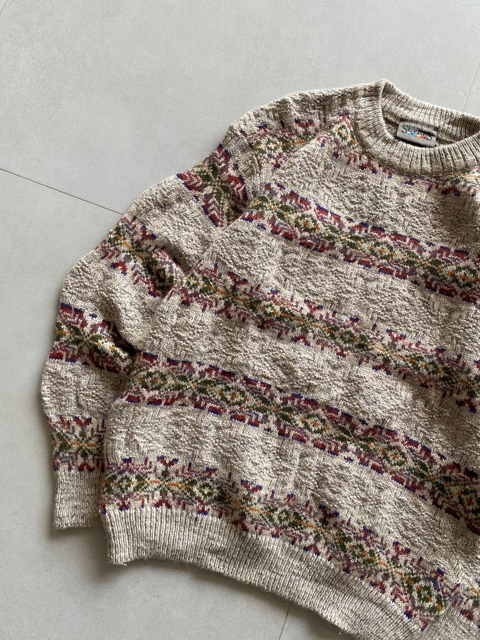 KNIT SWEATER - S