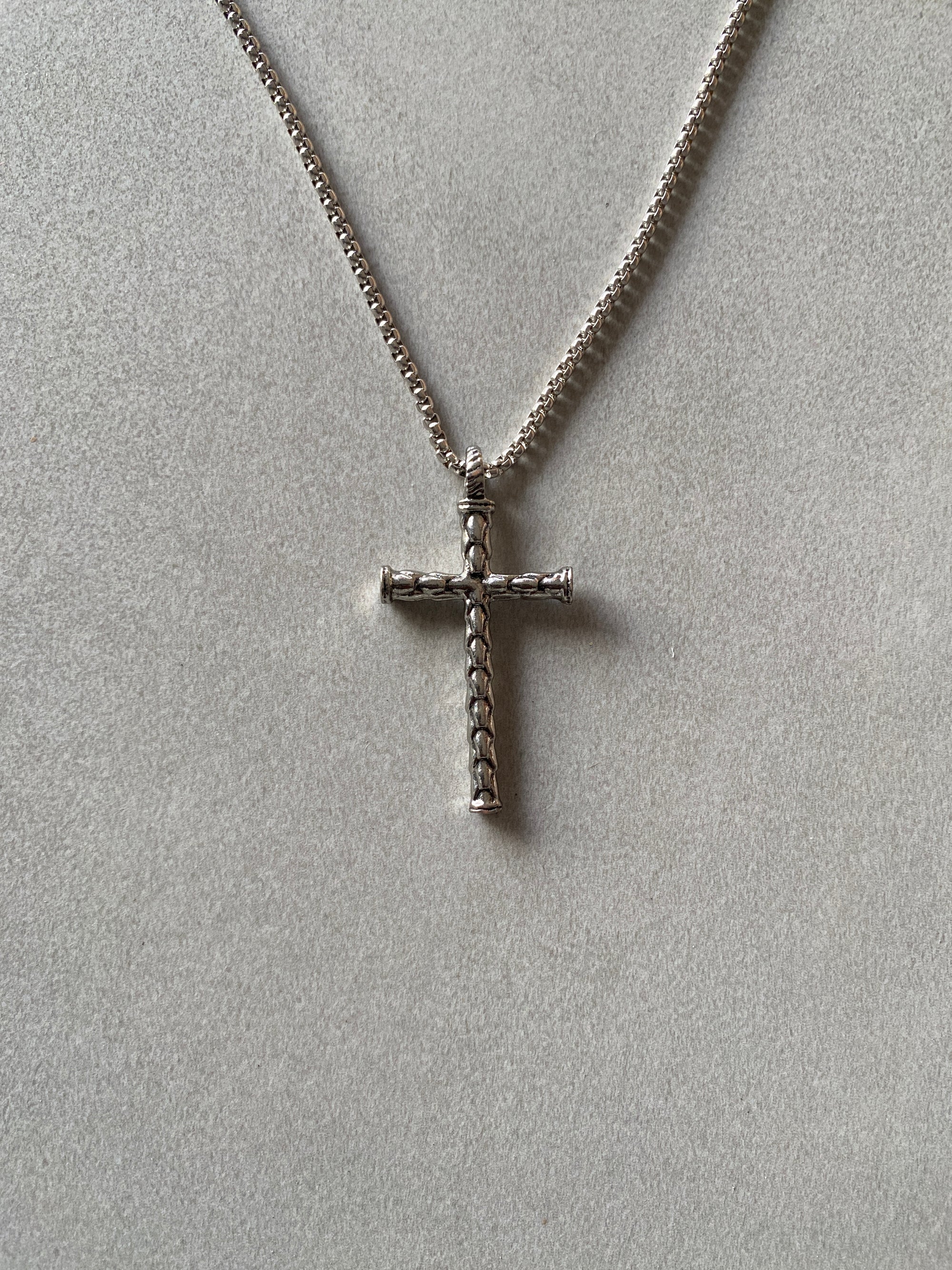 VIKING CROSS PENDANT CHAIN