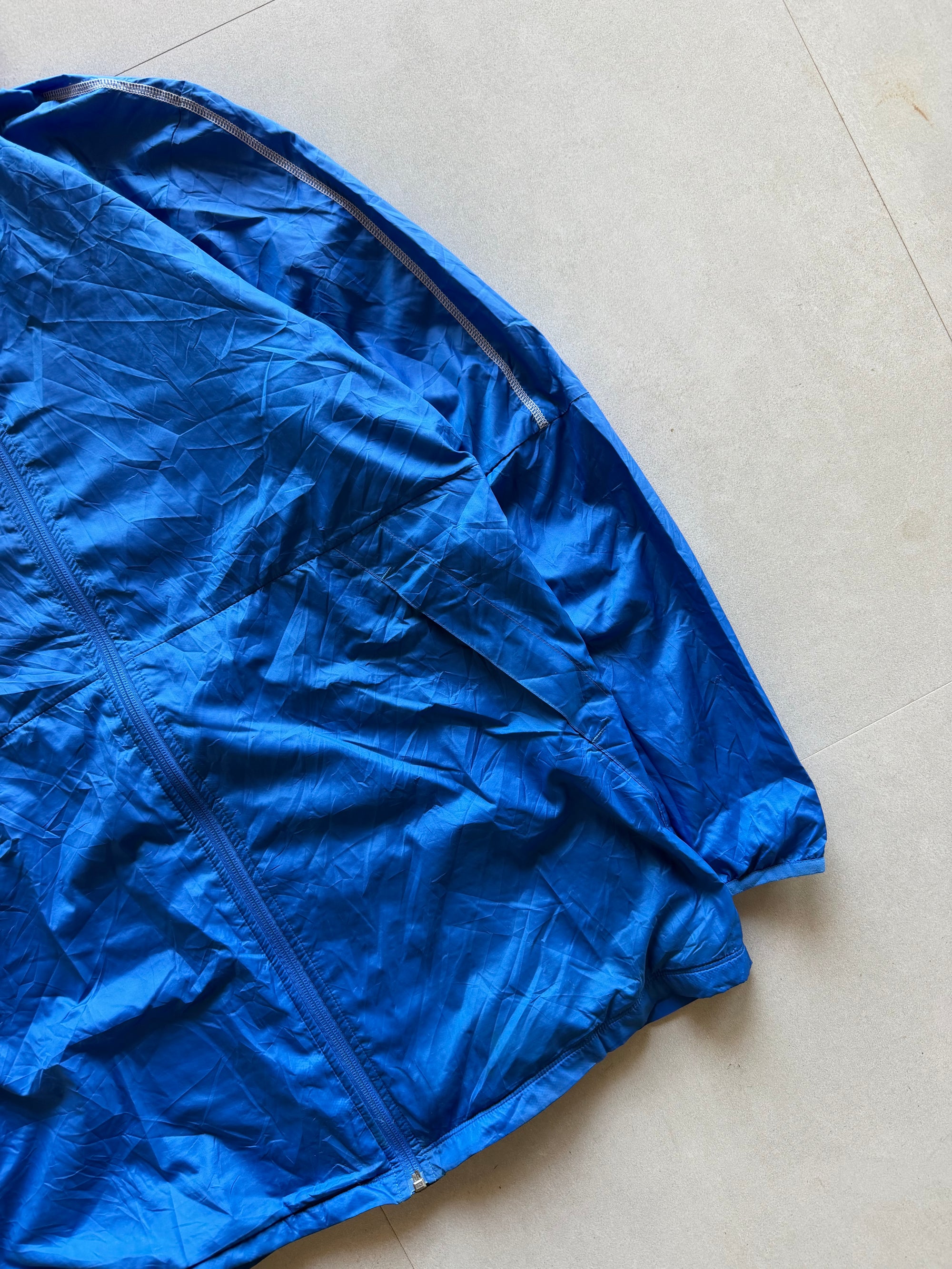 NIKE HOODED JACKET - M
