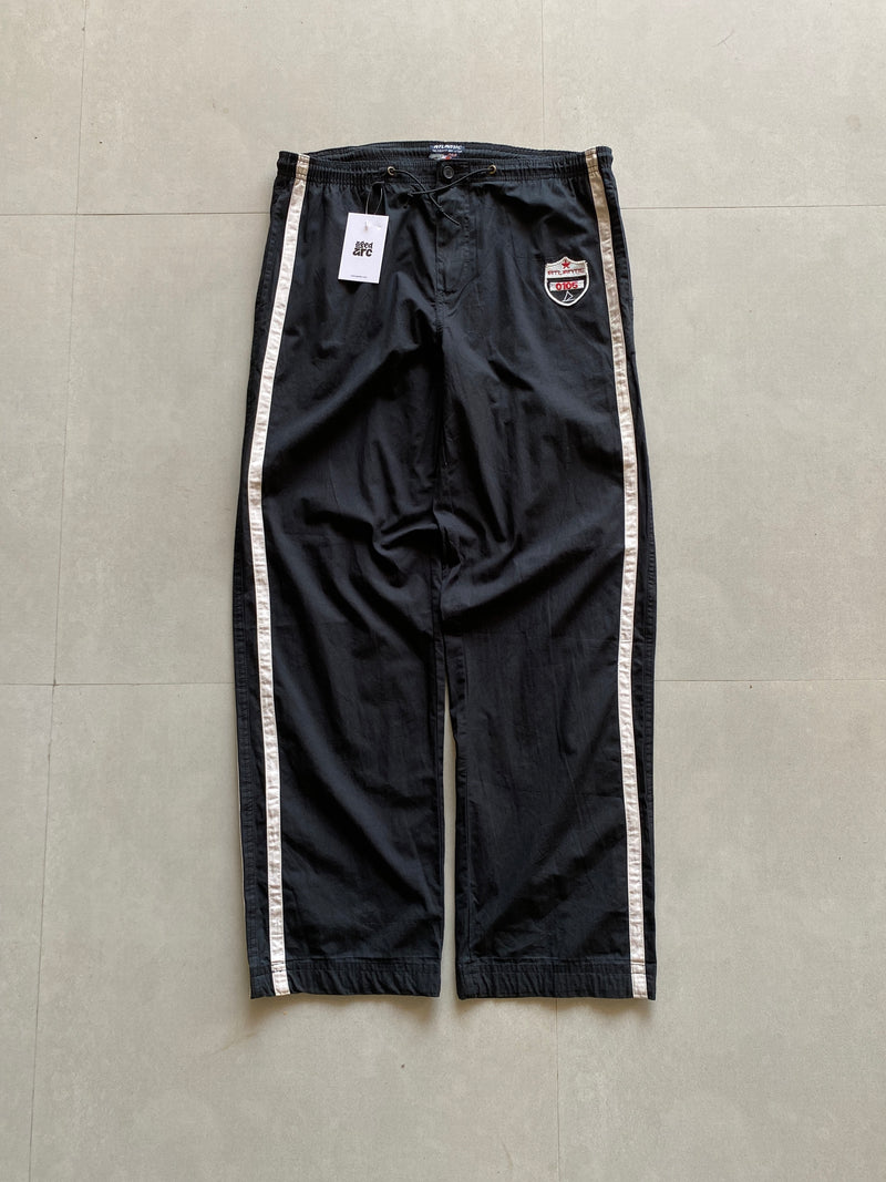 VINTAGE IDENTIC BAGGY TRACK PANT - M