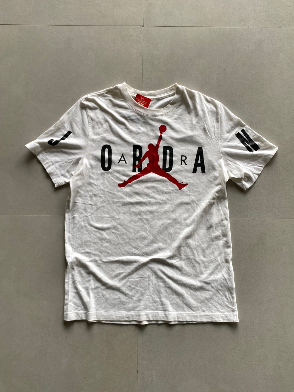 JORDAN LOGO PRINT TEE - S