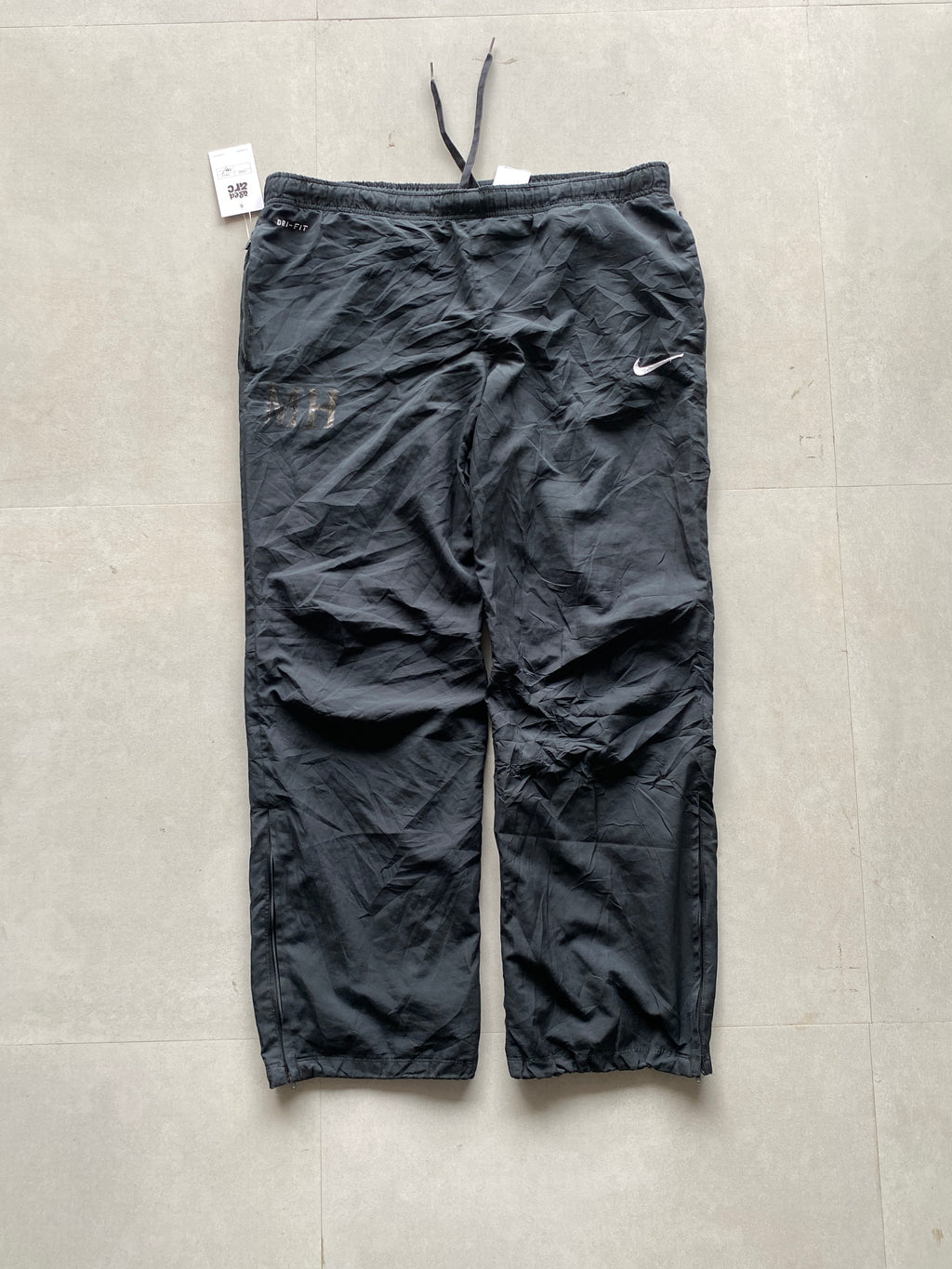 NIKE BAGGY TRACK PANT - XL
